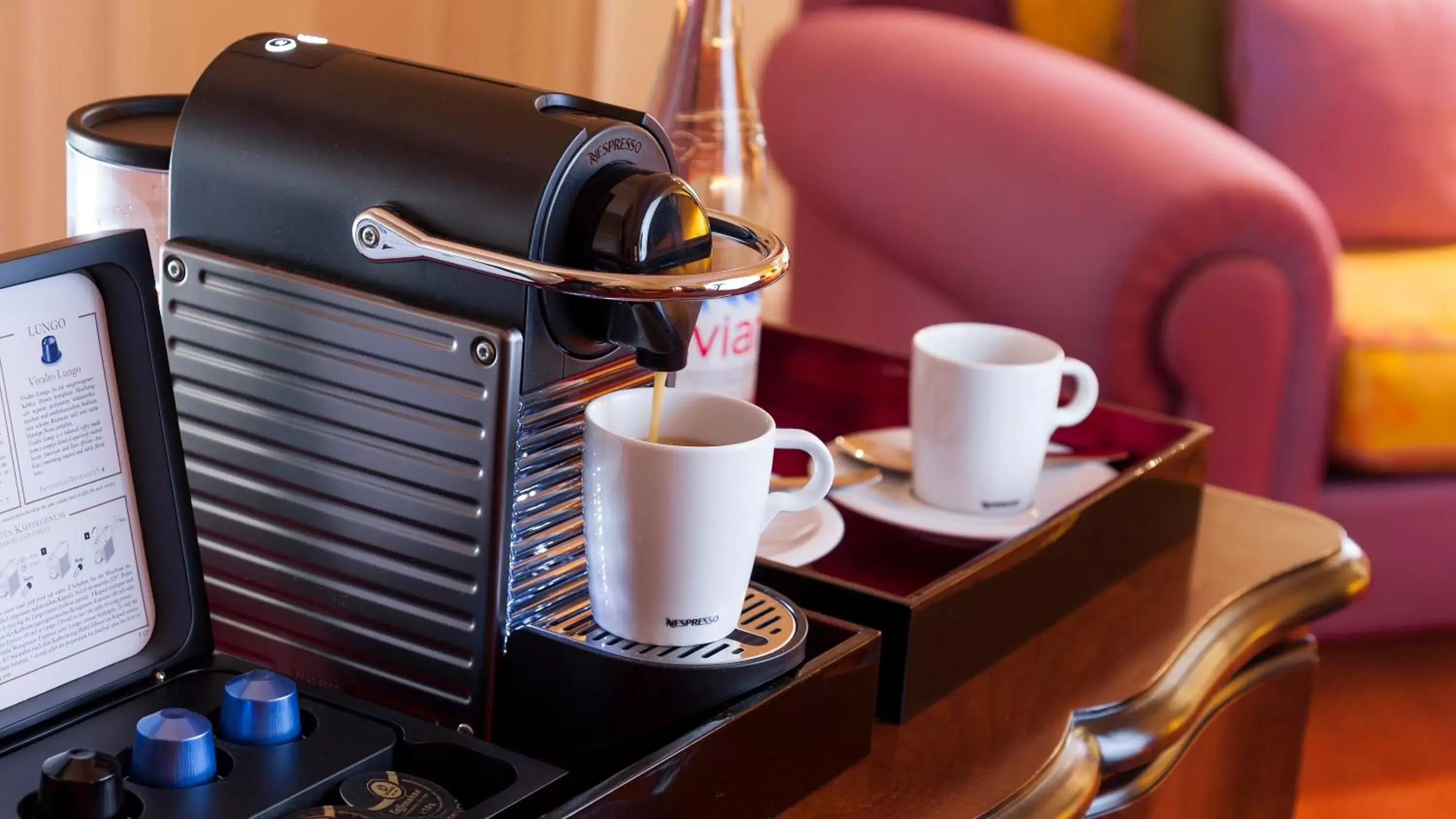 Coffee/tea facilities in Romantik Hotel Bülow Residenz