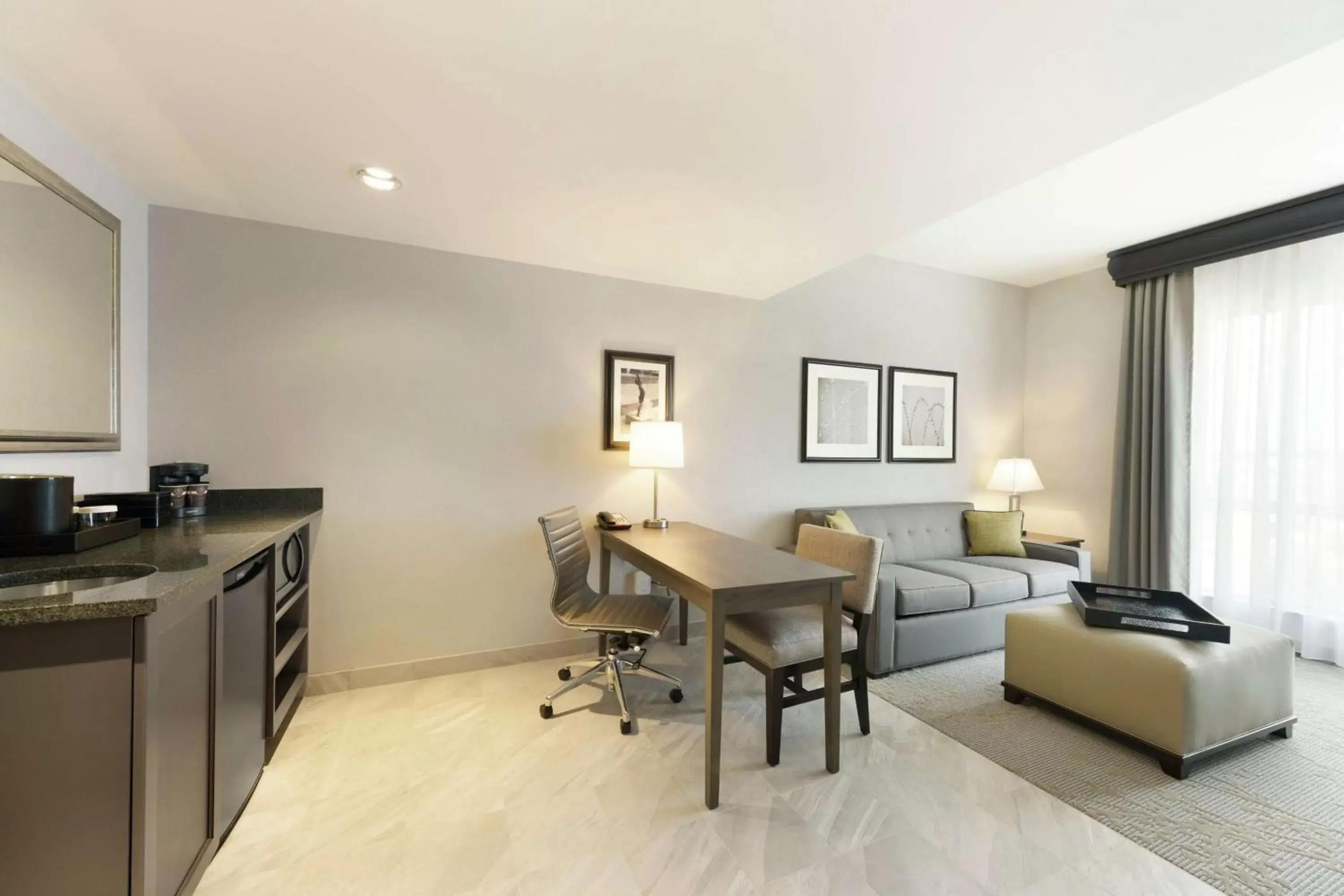 Two-Room Queen Suite with Two Queen Beds in Embassy Suites Charlotte/Ayrsley Two-Room Queen Suite with Two Queen Beds in Embassy Suites Charlotte/Ayrsley