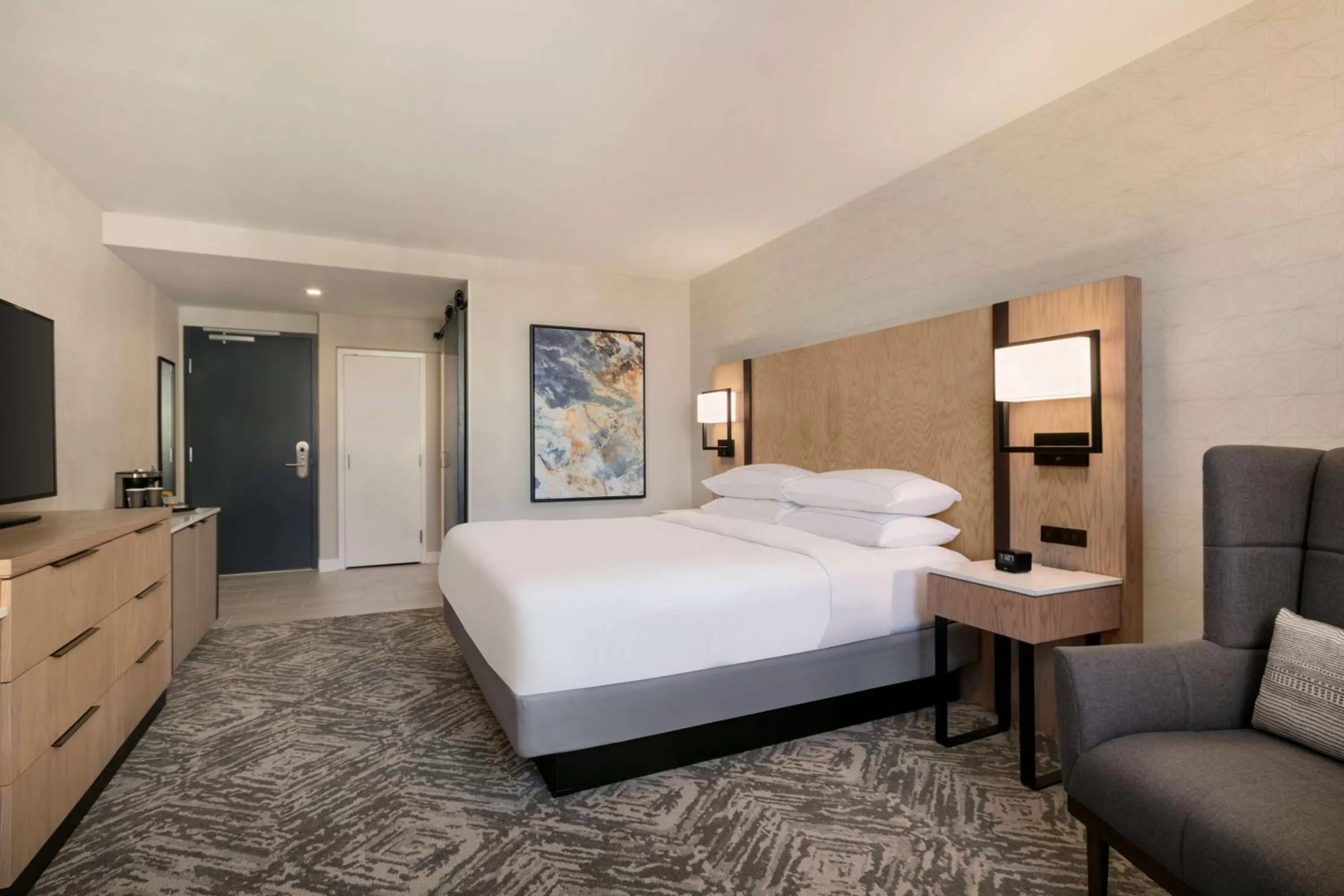 Bed in DoubleTree by Hilton Canton Downtown