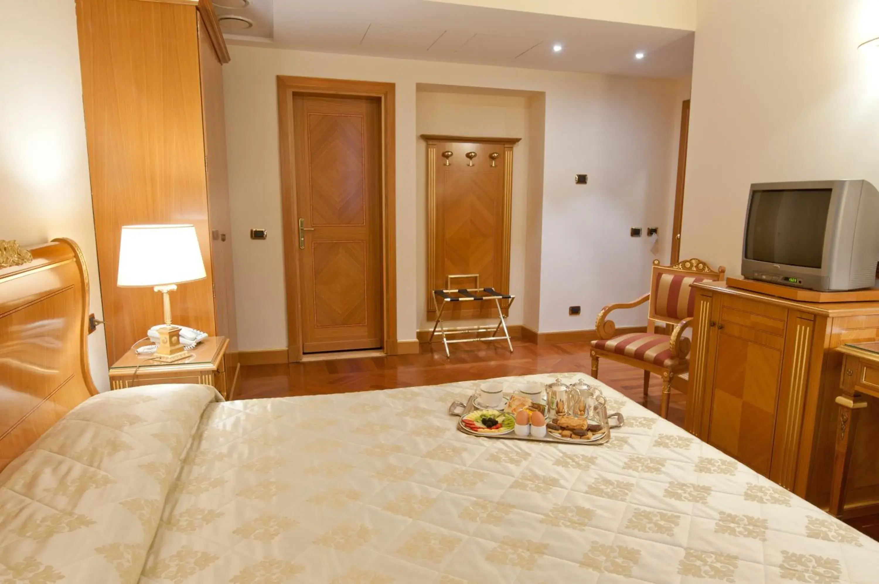 Double Room in Hotel Marconi