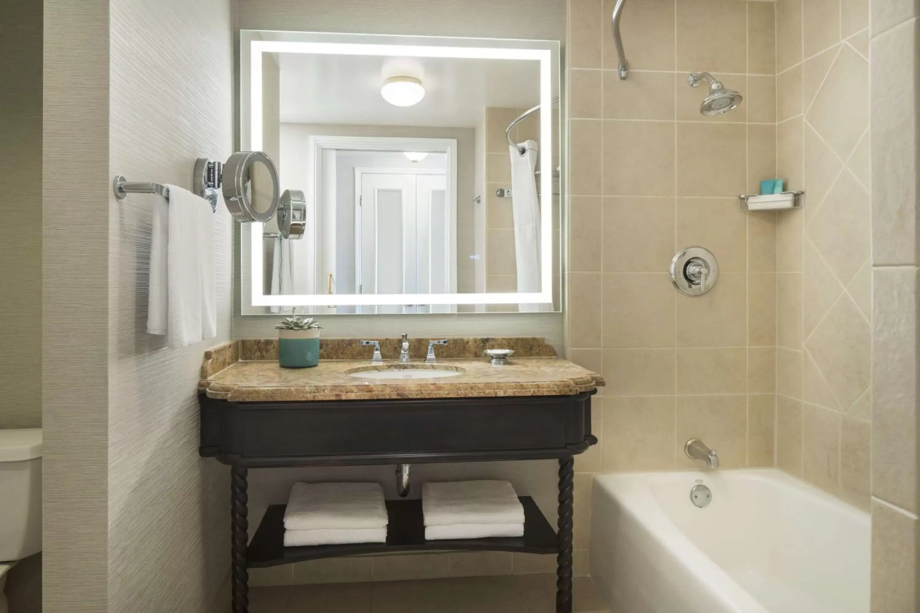 Bathroom in Hyatt Regency Huntington Beach Resort and Spa