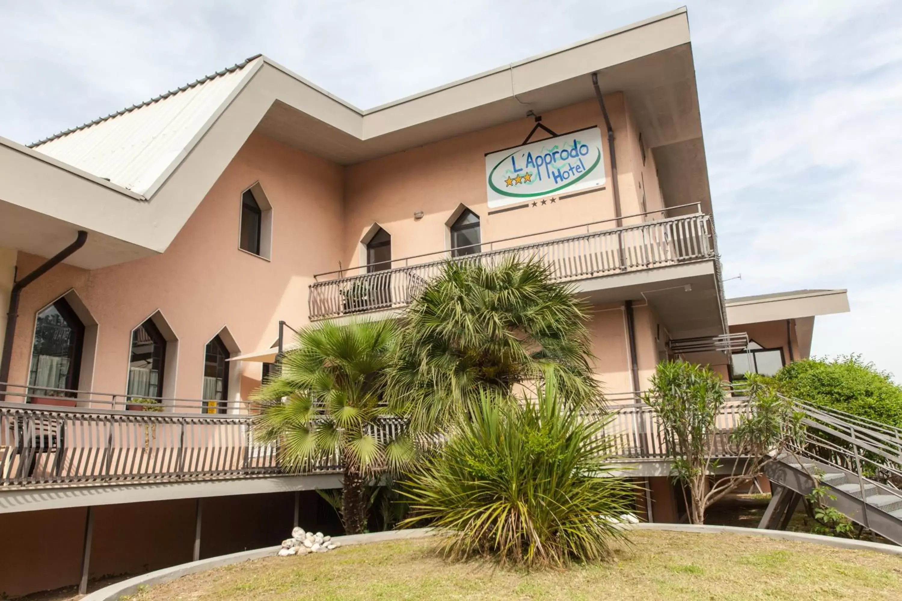 Facade/entrance, Property Building in L'Approdo Hotel