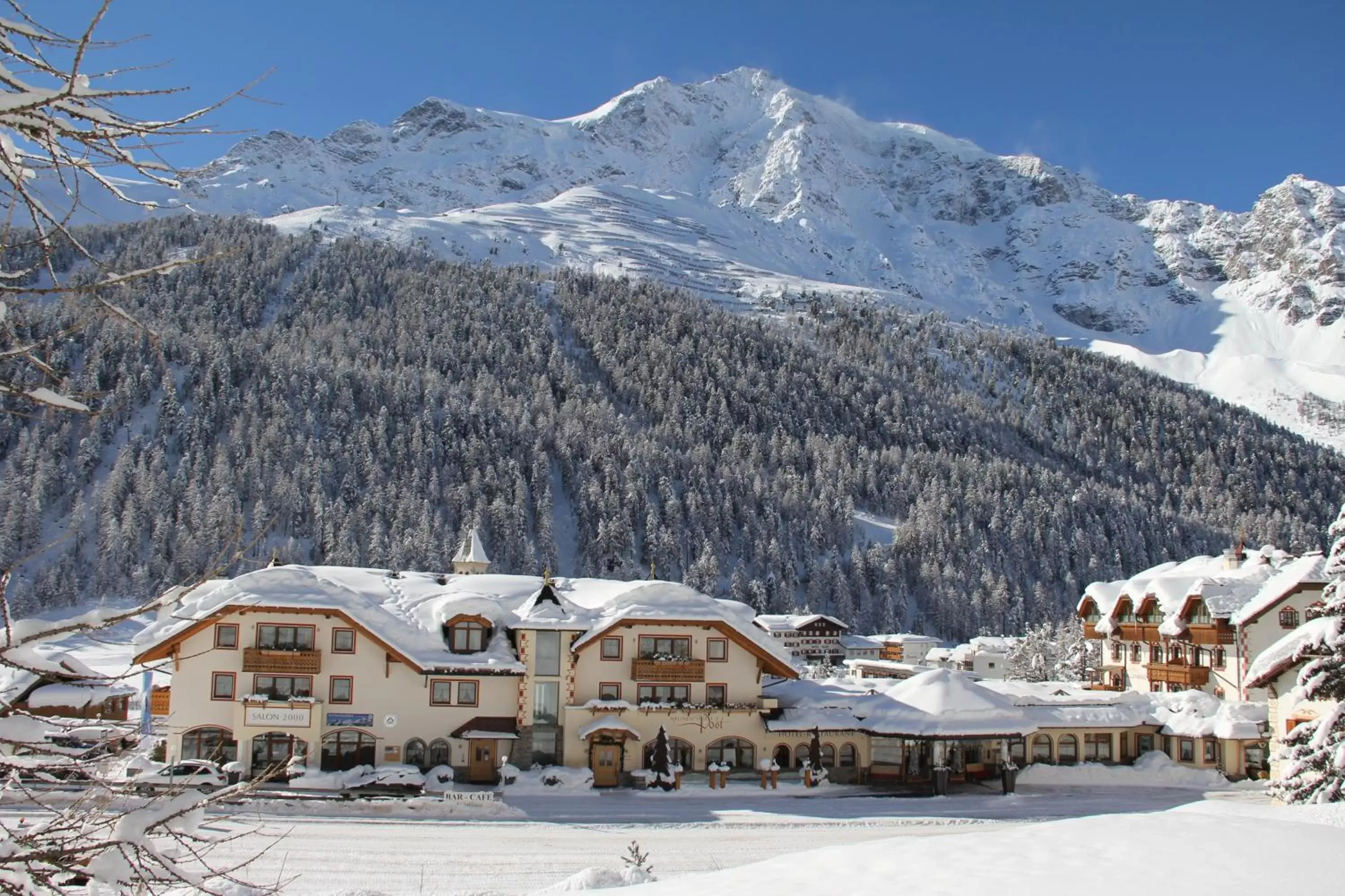 Property building, Winter in Wellness Hotel Post