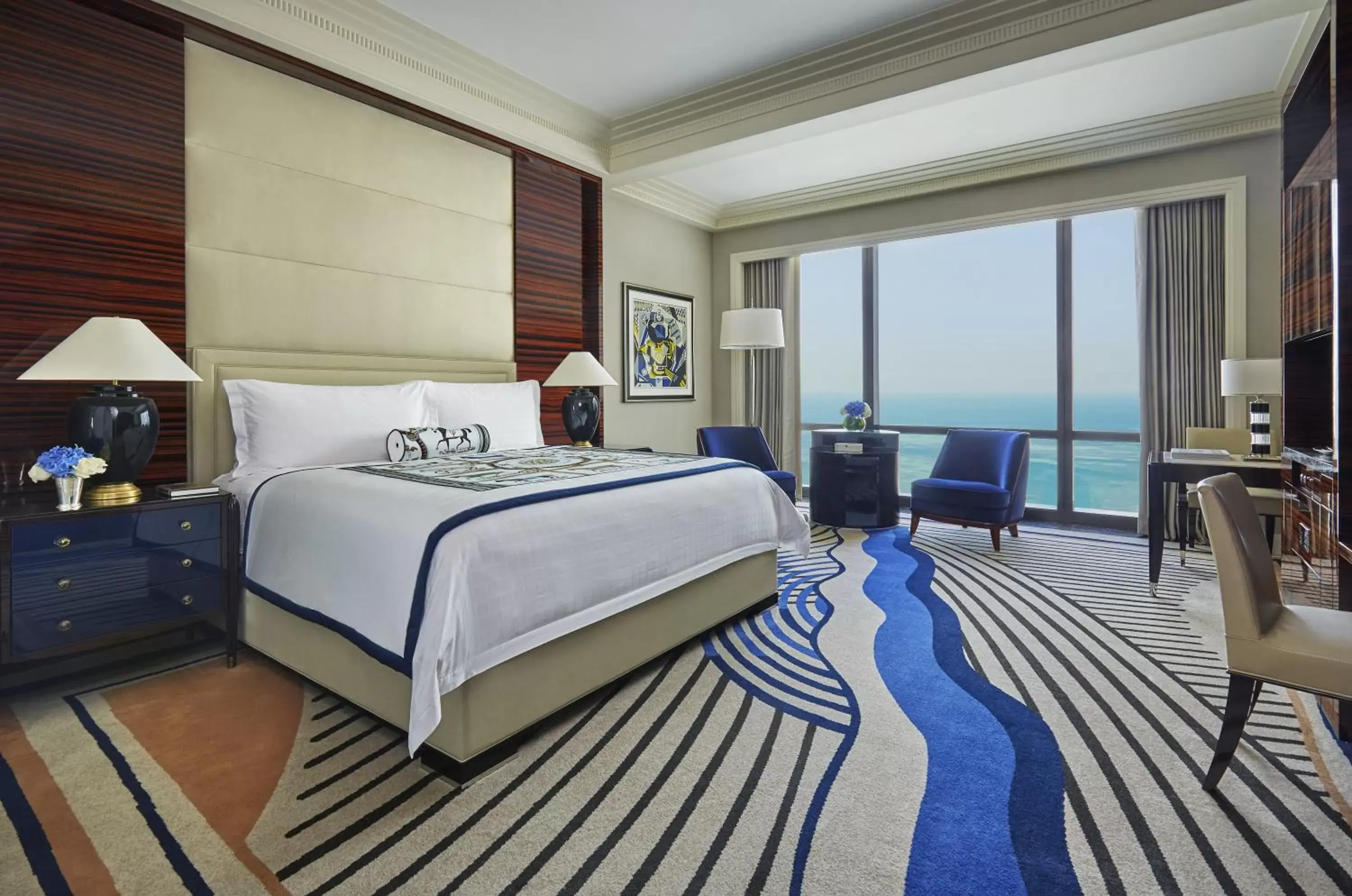 Sea view, Bed in Four Seasons Hotel Bahrain Bay