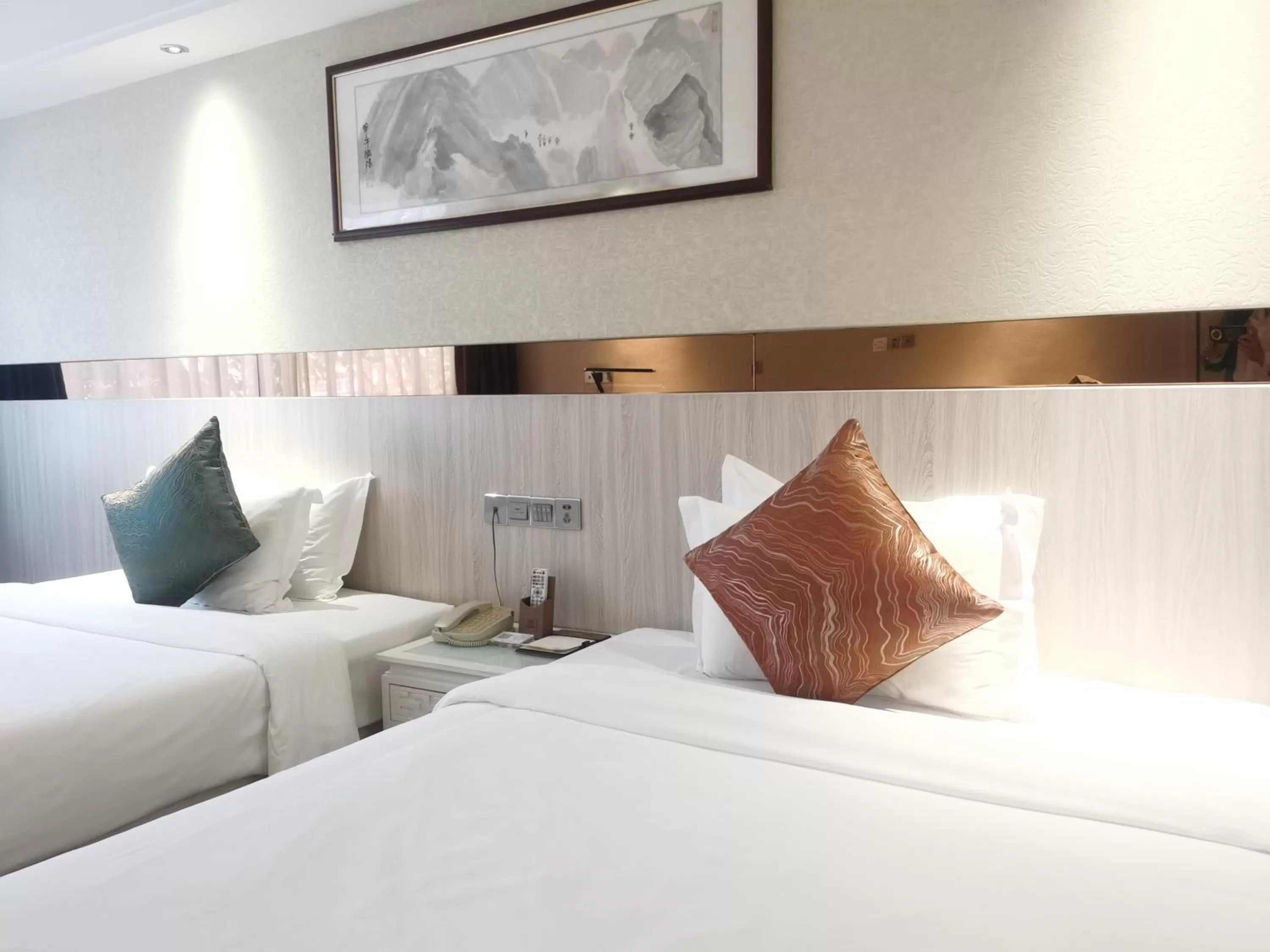 Photo of the whole room, Bed in Paco Hotel Tianhe Coach Terminal Metro Satation Guangzhou-Free Shuttle Bus for Canton Fair