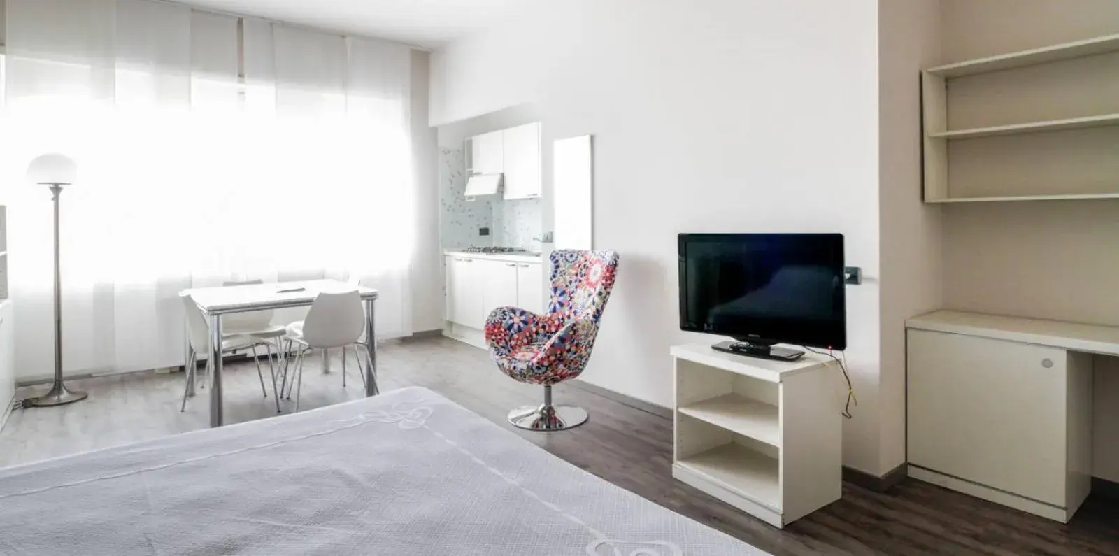 Living room, TV/Entertainment Center in Residence Hotel Torino Uno