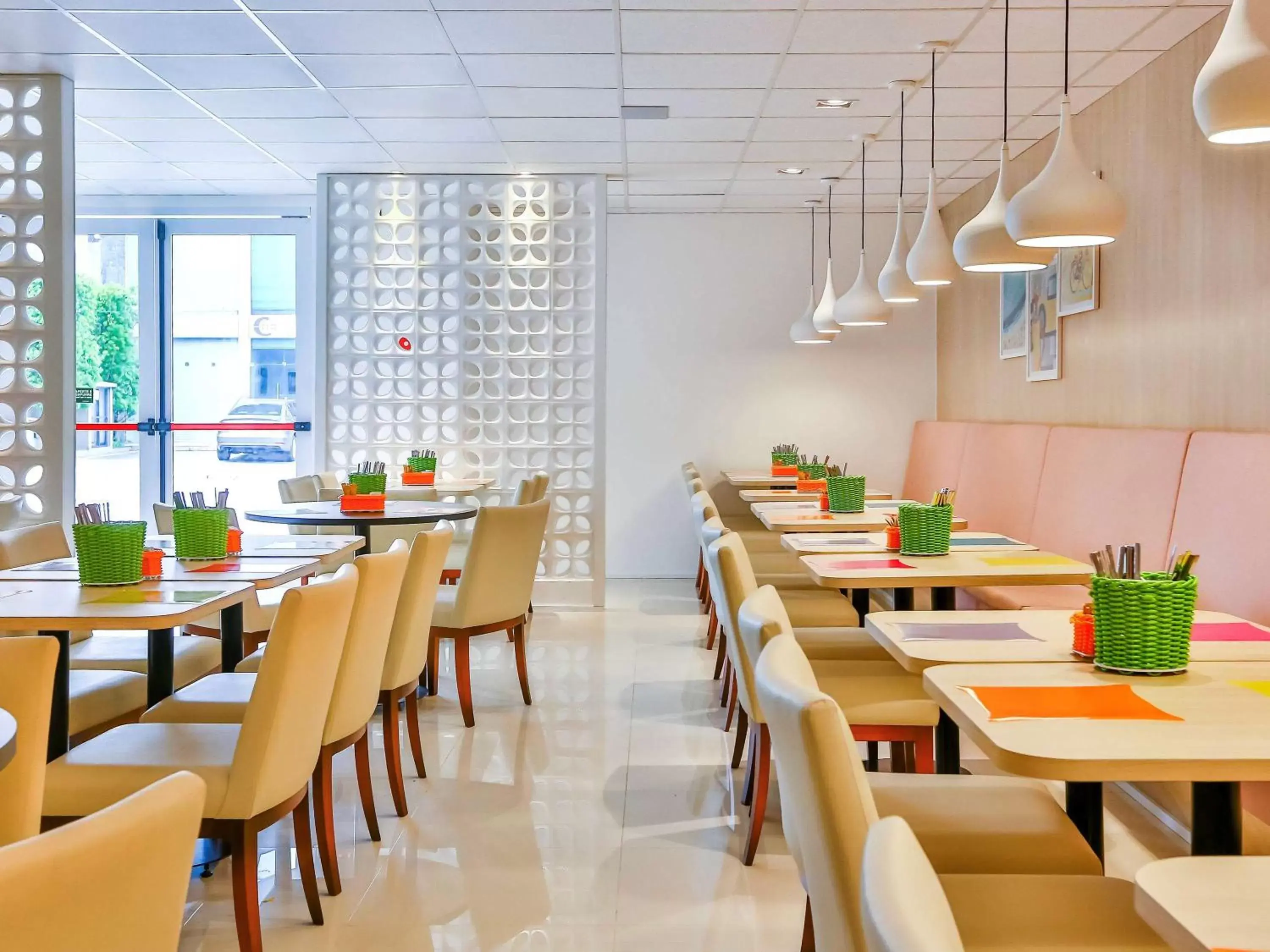 Restaurant/Places to Eat in ibis Styles Goiania Marista