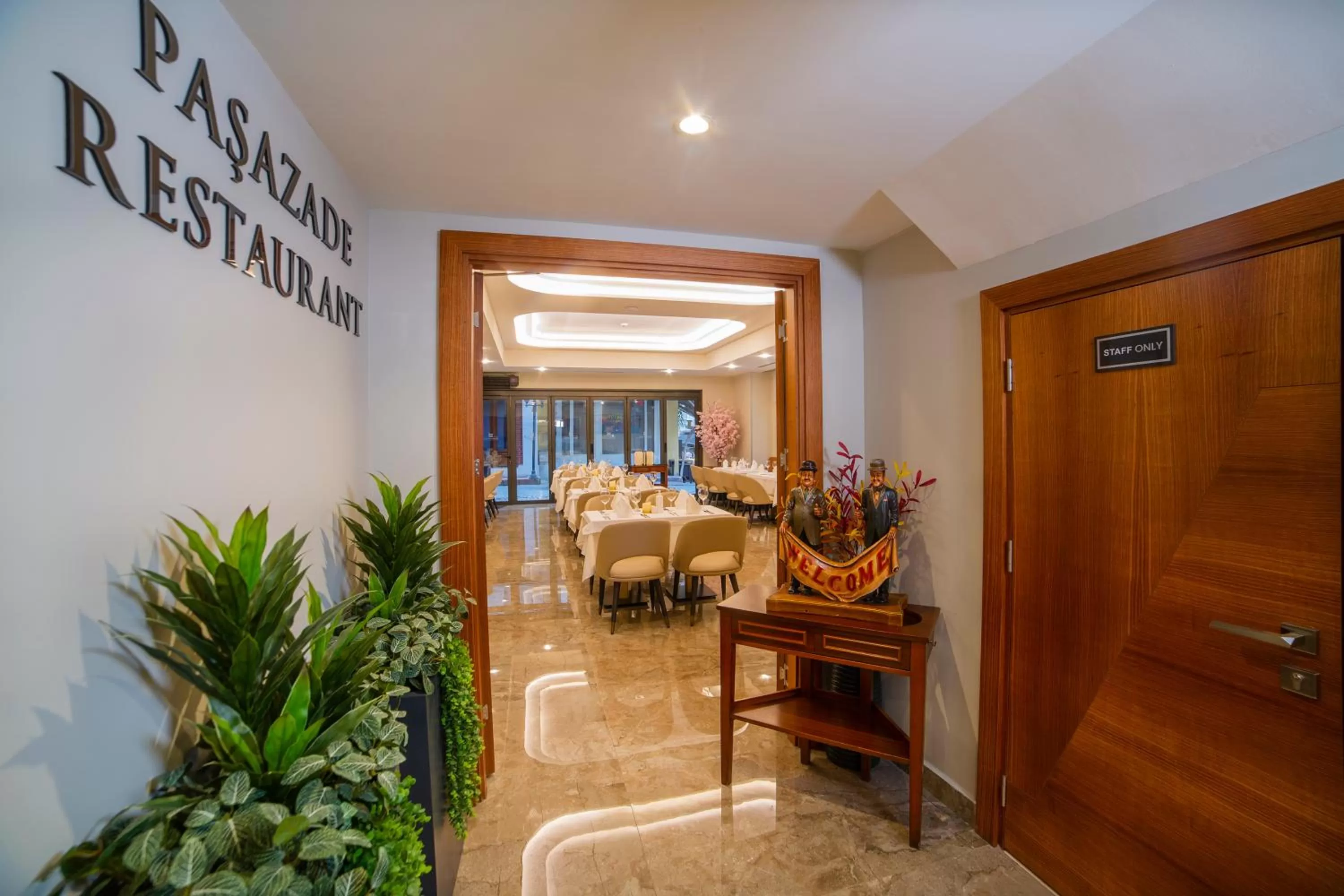 Restaurant/places to eat in Erboy Hotel Istanbul Sirkeci