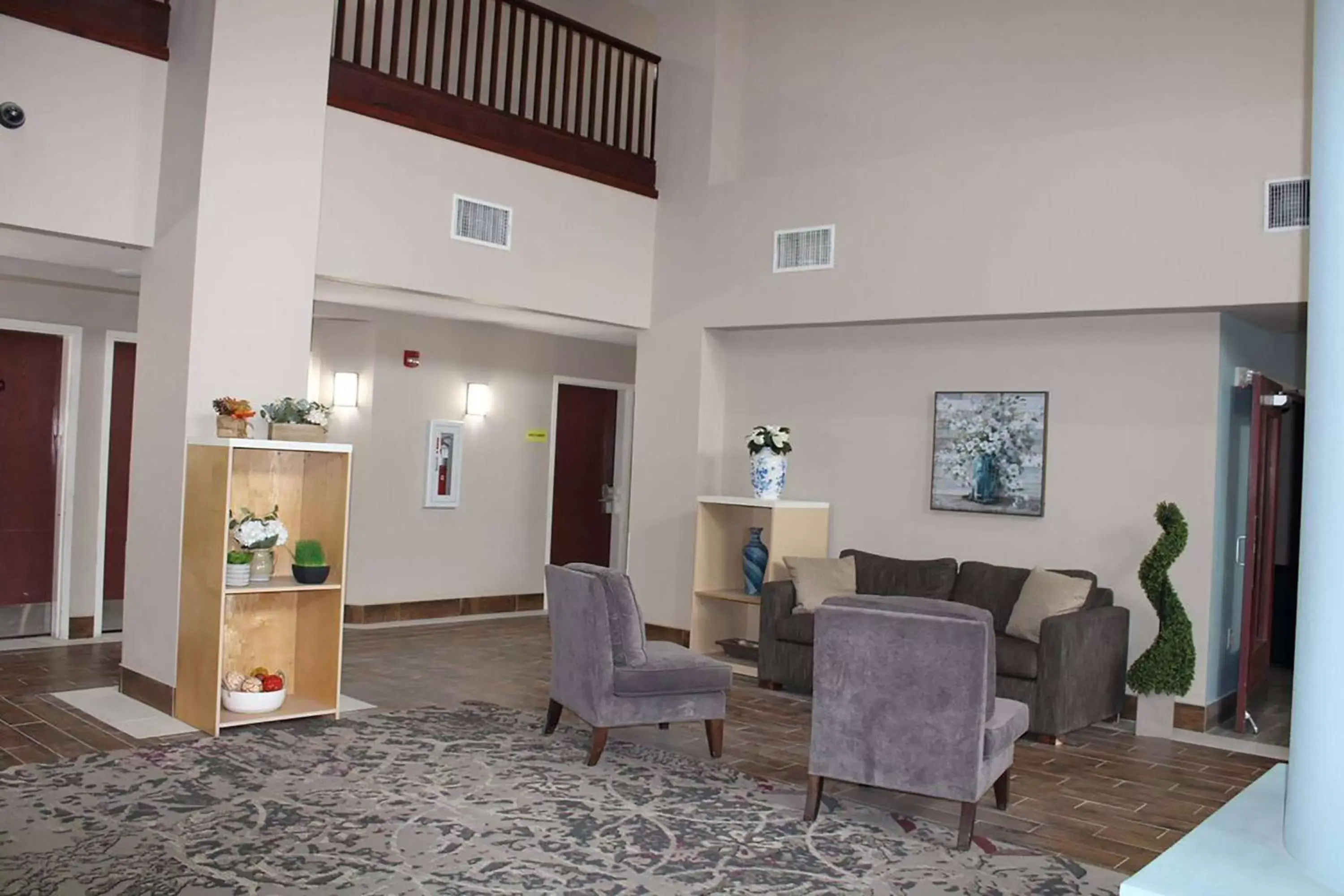Lobby or reception, Seating Area in Super 8 by Wyndham Lubbock West