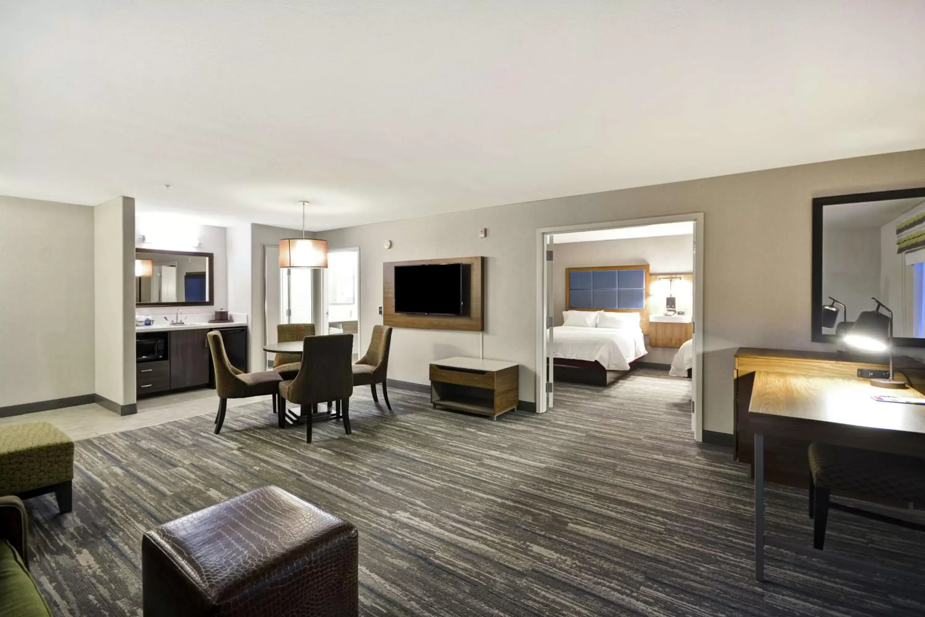 Bedroom, Seating Area in Hampton Inn & Suites Yuma