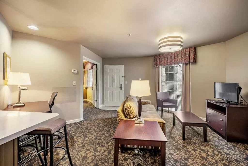 Photo of the whole room, Seating Area in The 505 Collection Buckhead