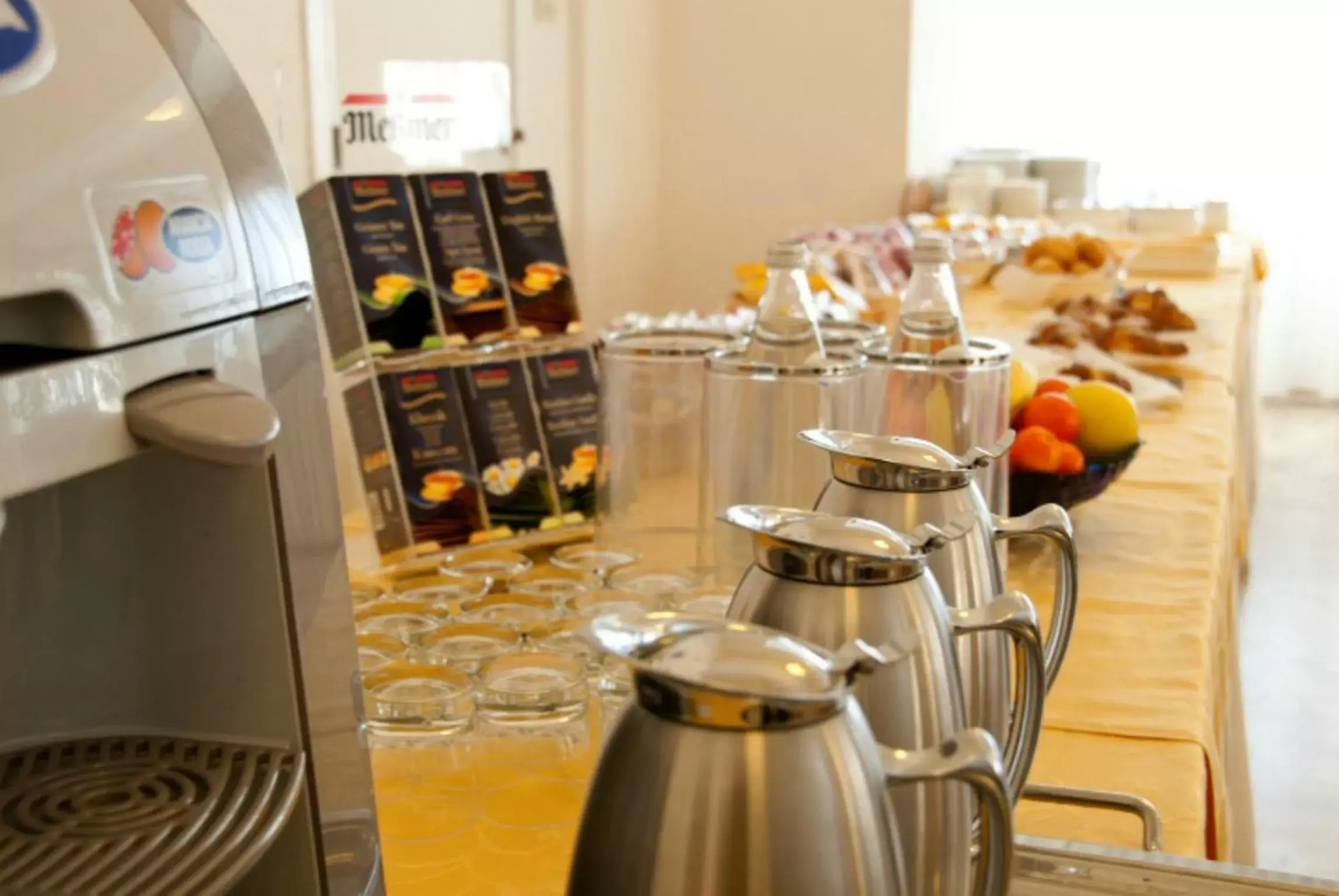 Coffee/tea facilities in Hotel Touring