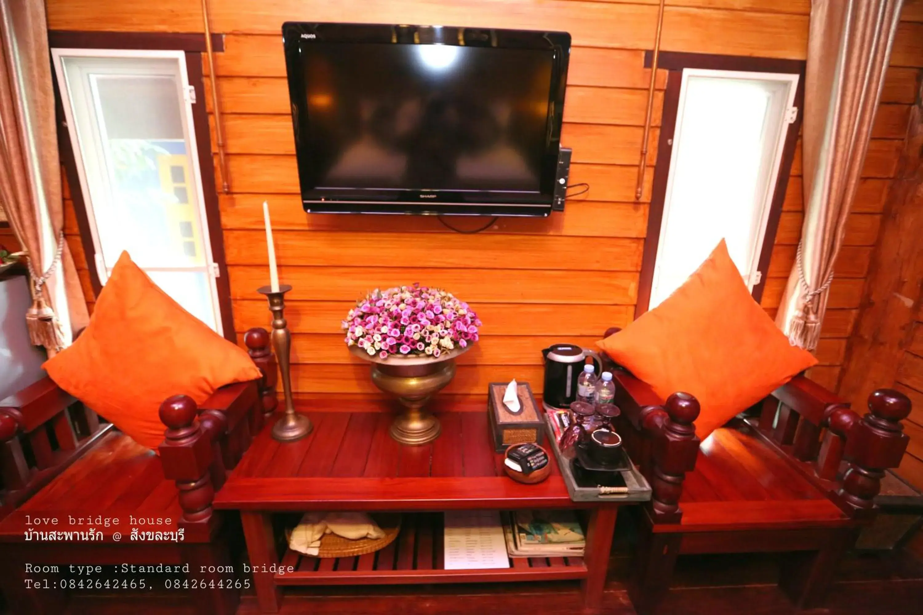 TV/Entertainment Center in Love Bridge House Resort