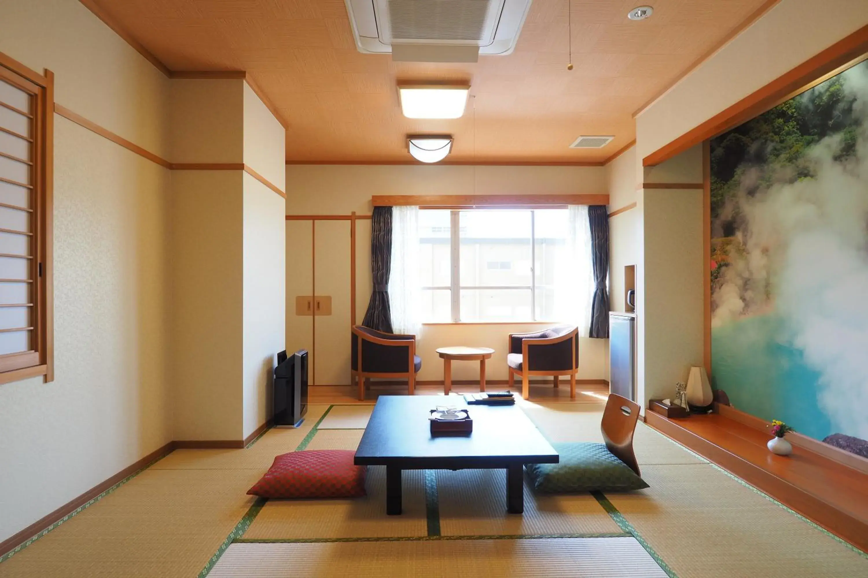 Seating Area in Tenku Yubo Seikaiso