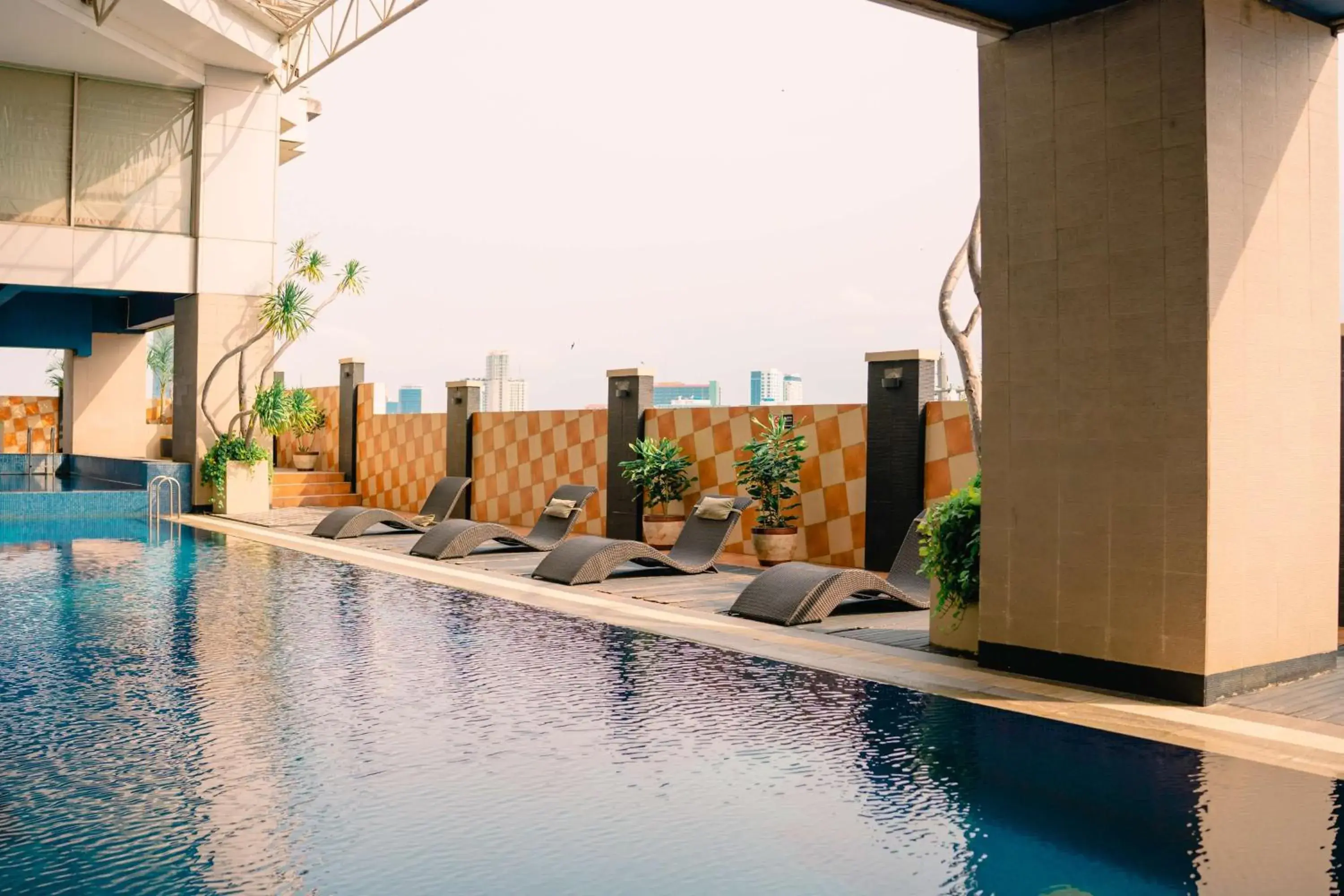 Pool view in Best Western Mangga Dua Hotel & Residence Pool view in Best Western Mangga Dua Hotel & Residence