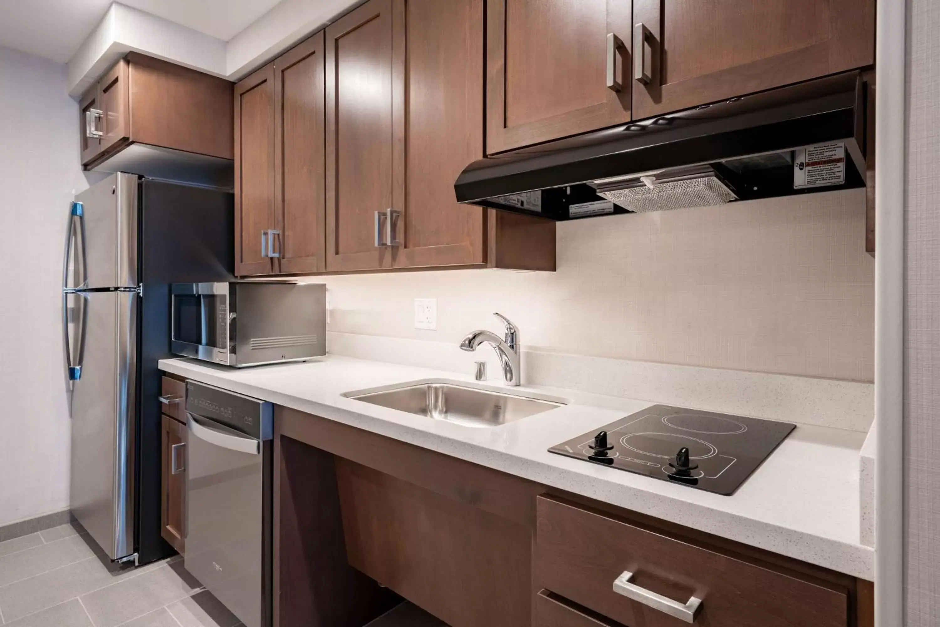 Kitchen or kitchenette, Kitchen/Kitchenette in Homewood Suites By Hilton Sunnyvale-Silicon Valley, Ca