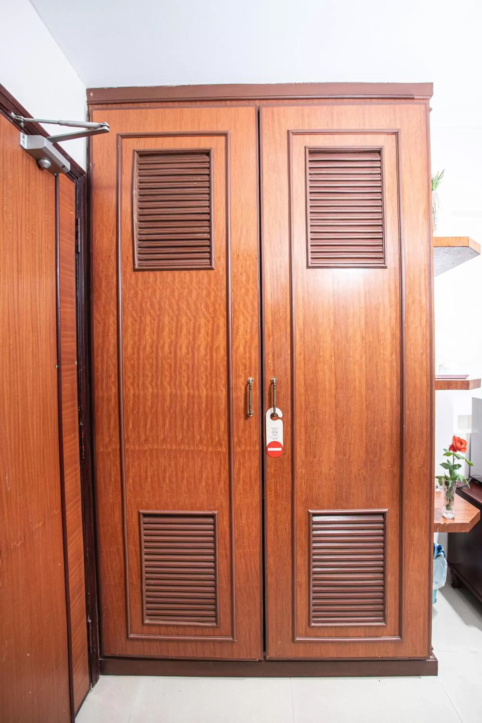 wardrobe in Silver Mounts Hotel