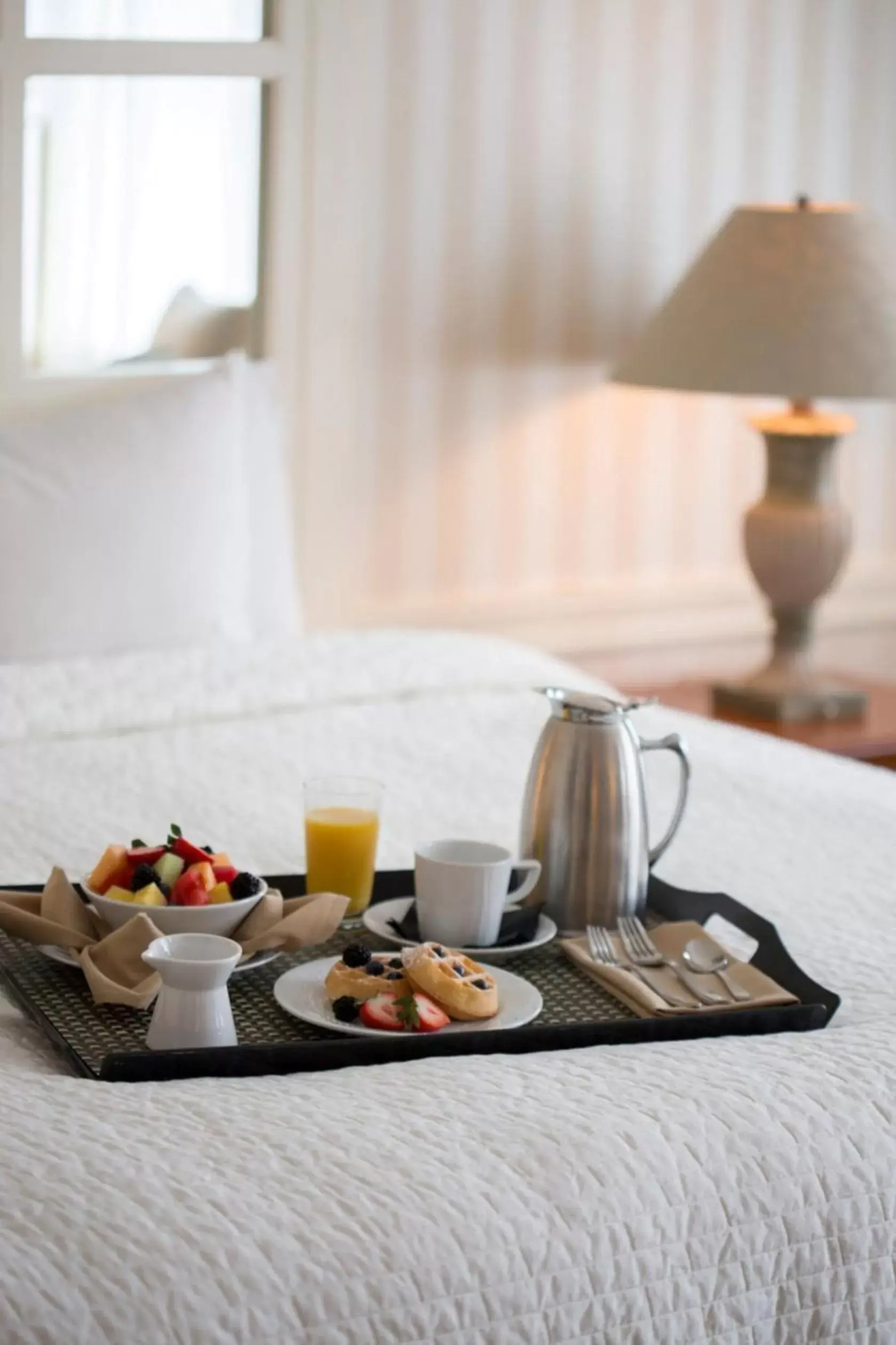 Bedroom, Bed in Beechwood Hotel