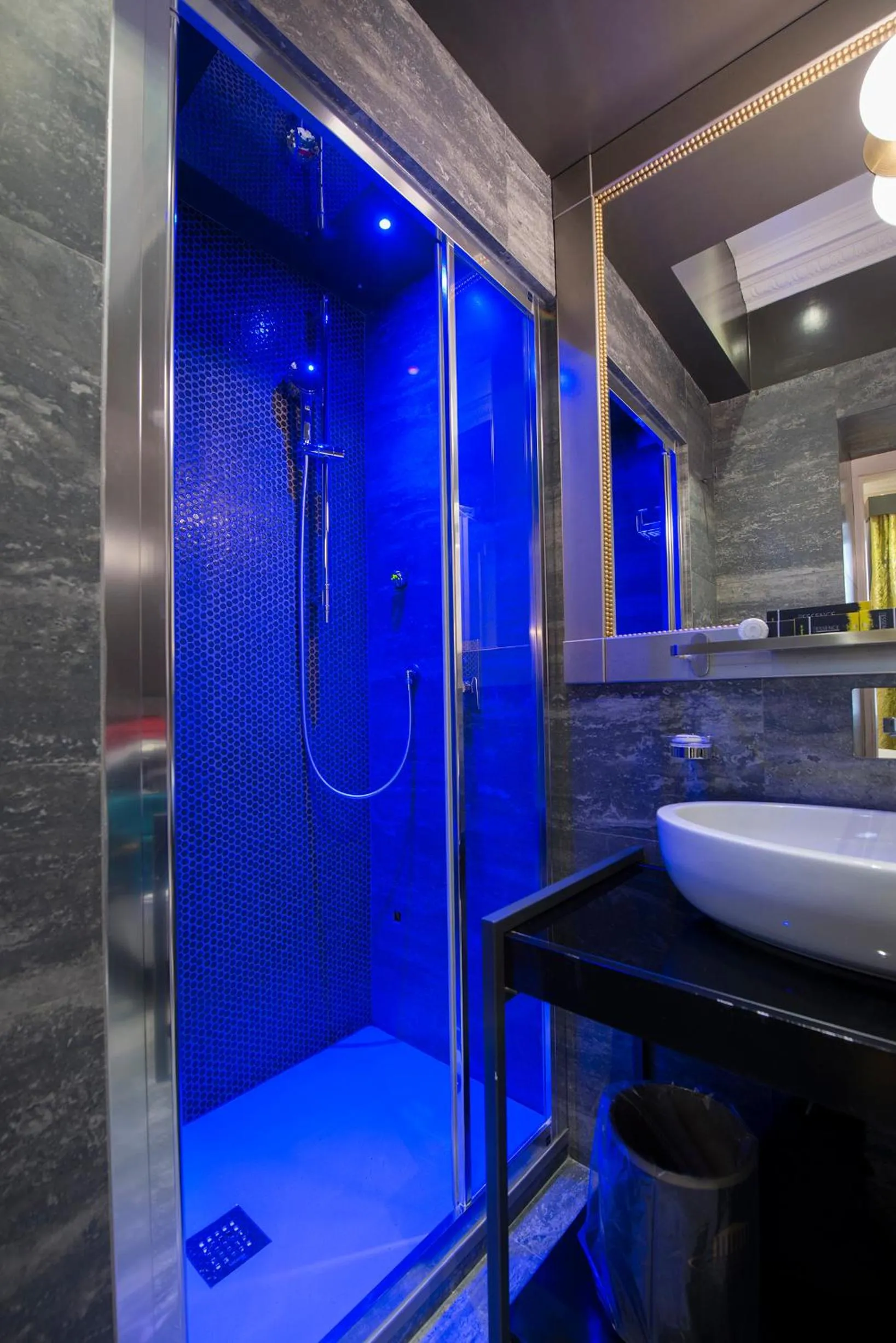 Bathroom in Torre Argentina Relais - Residenze di Charme