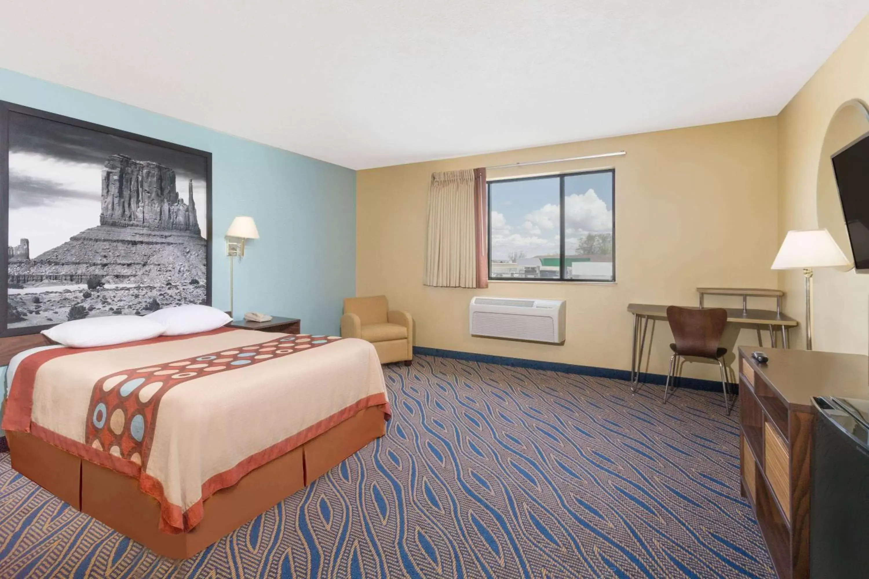 Photo of the whole room in Super 8 by Wyndham Cedar City