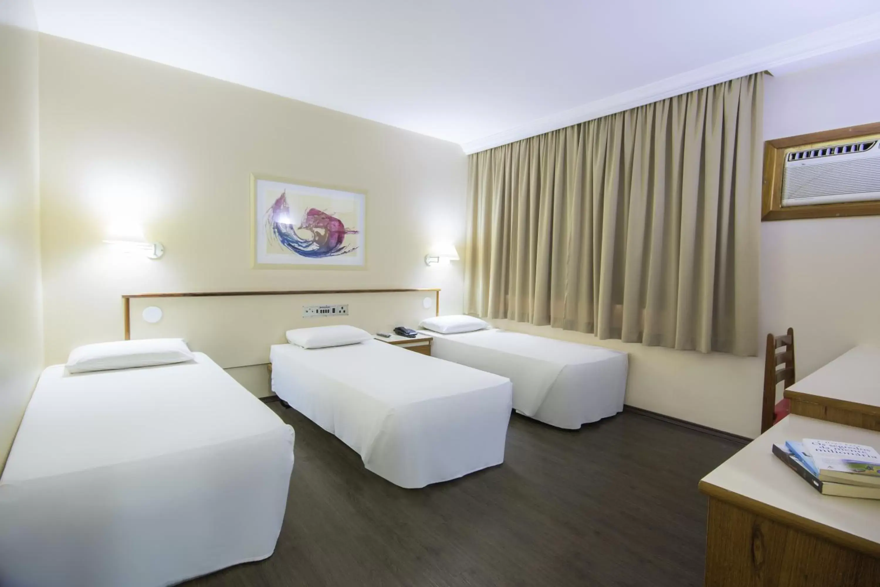 Standard Triple Room in Dan Inn Sorocaba