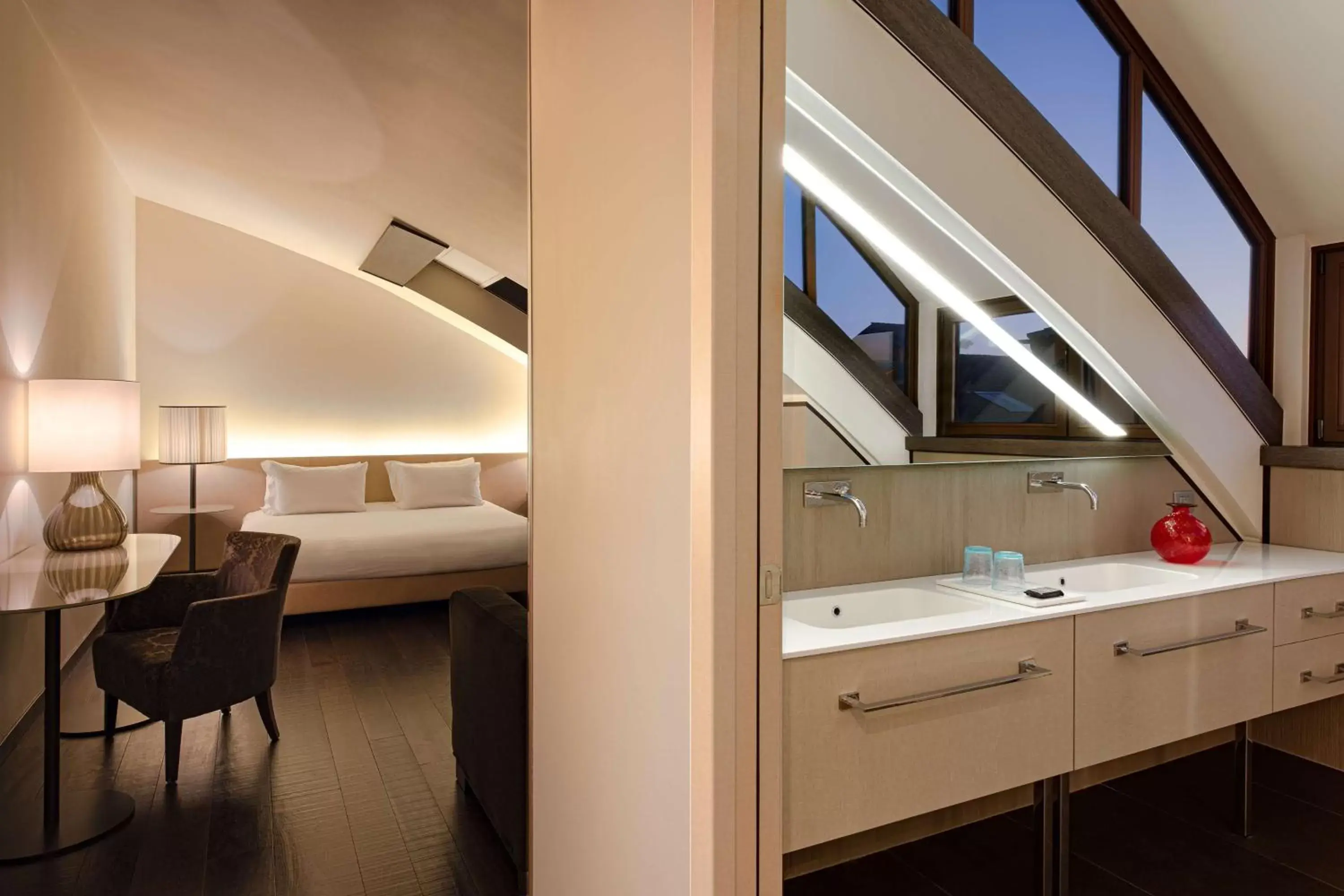 Photo of the whole room, Bathroom in Hyatt Centric Murano Venice