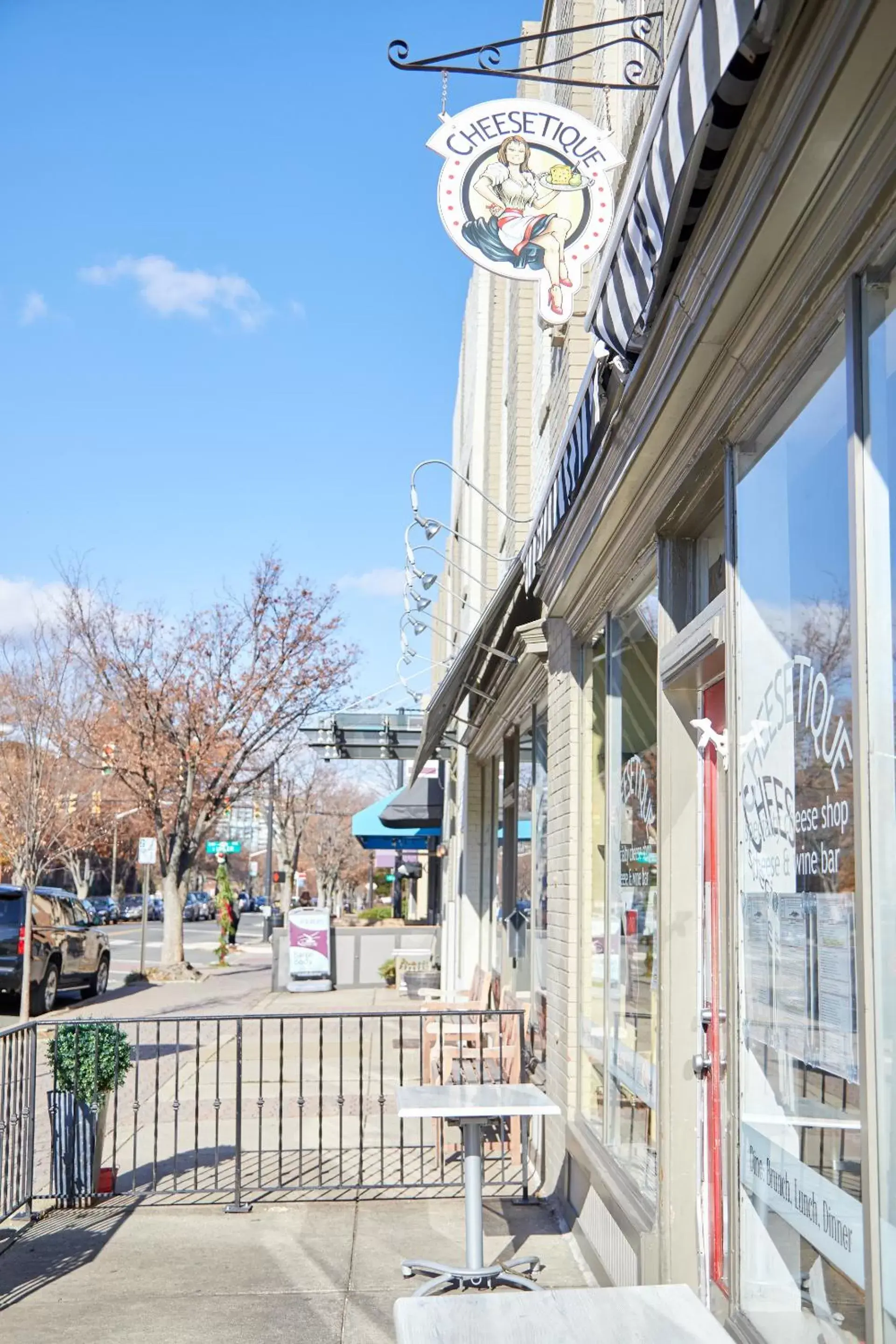 Property building in Kasa Del Ray Alexandria Property building in Kasa Del Ray Alexandria