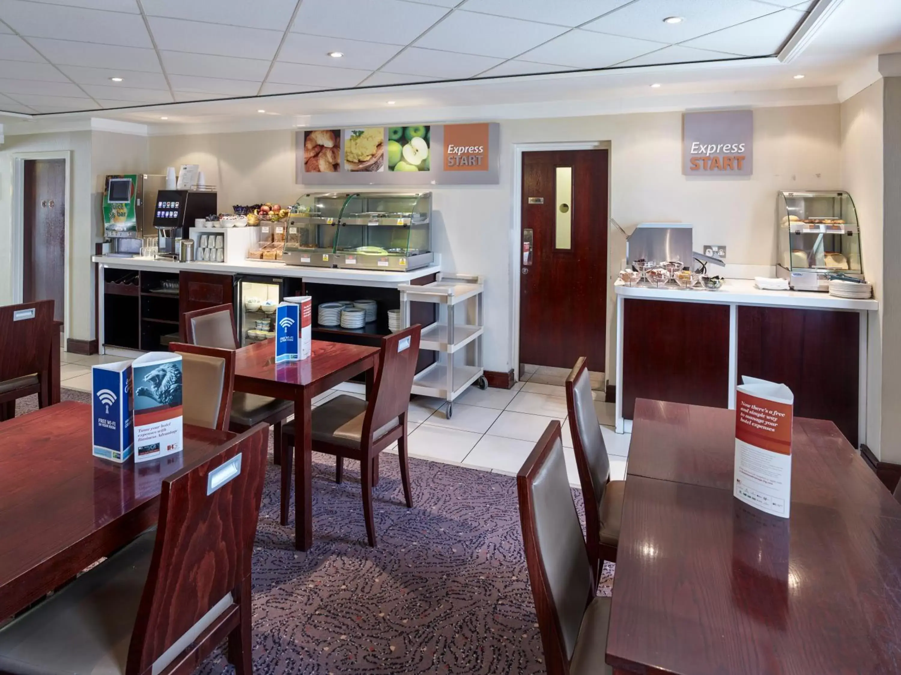 Restaurant/Places to Eat in Holiday Inn Express Glenrothes, an IHG Hotel