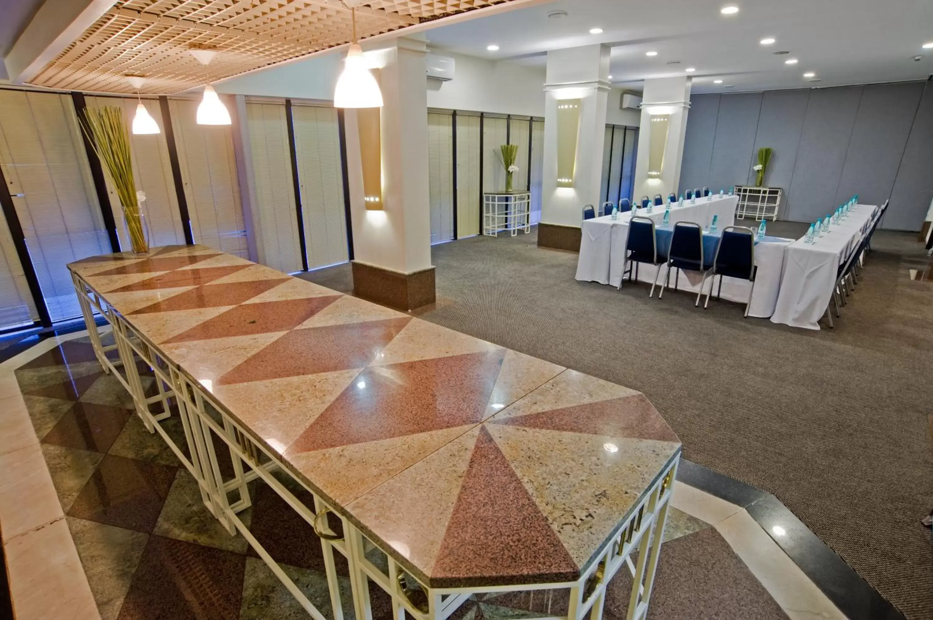 Business facilities in Slaviero Curitiba Centro