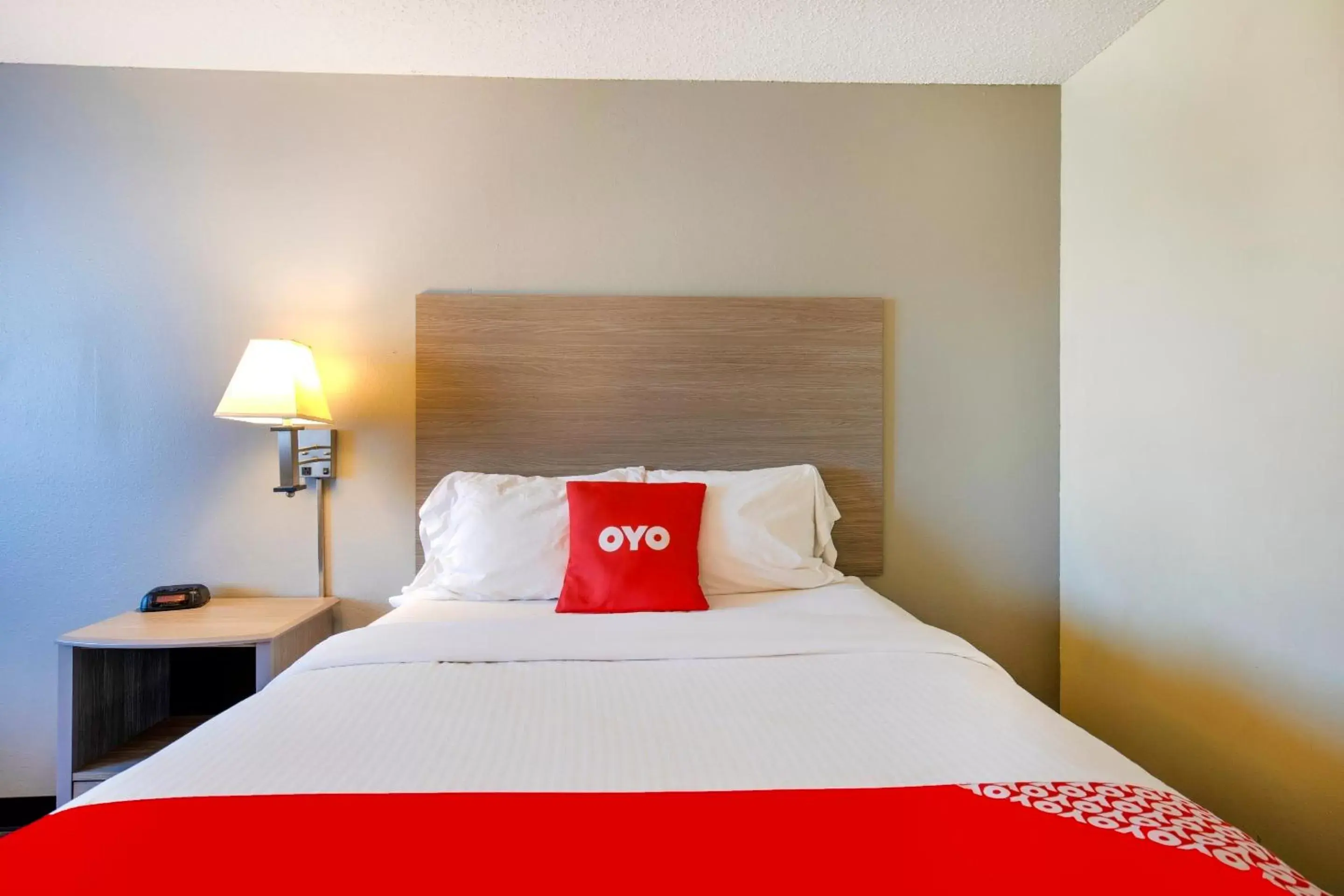 Bedroom, Bed in OYO Hotel Castle Rock CO Downtown