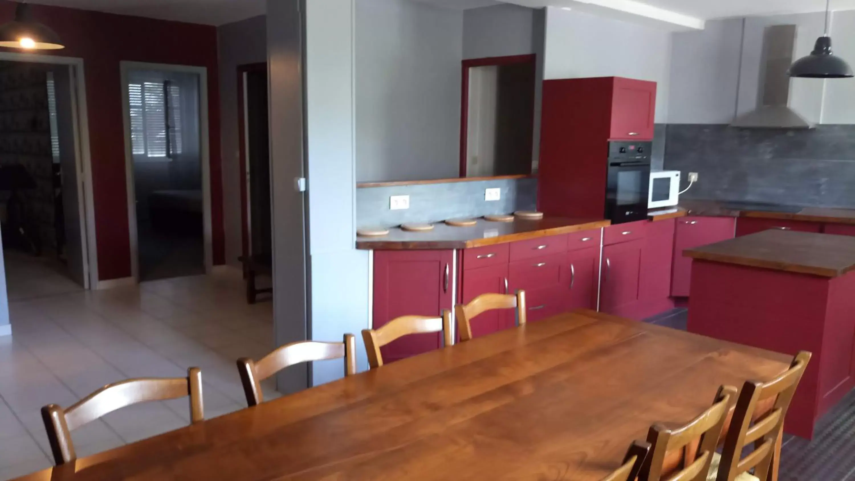 Dining area, Kitchen/Kitchenette in Hôtel Patton