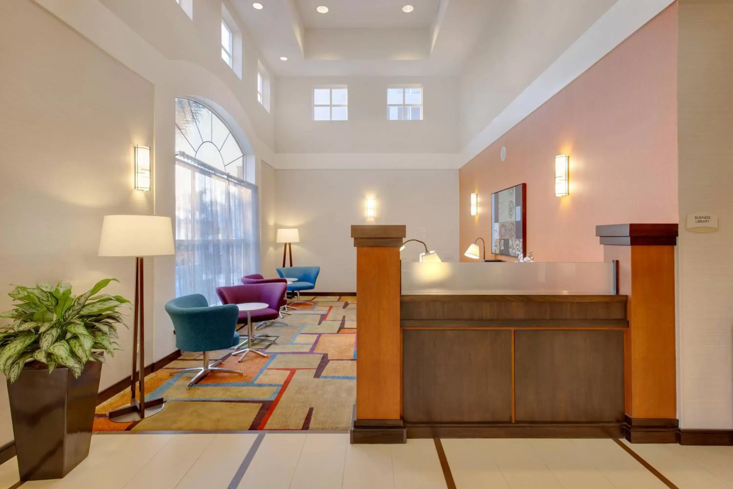 Business facilities, Lobby/Reception in Fairfield Inn & Suites by Marriott San Francisco Airport/Millbrae