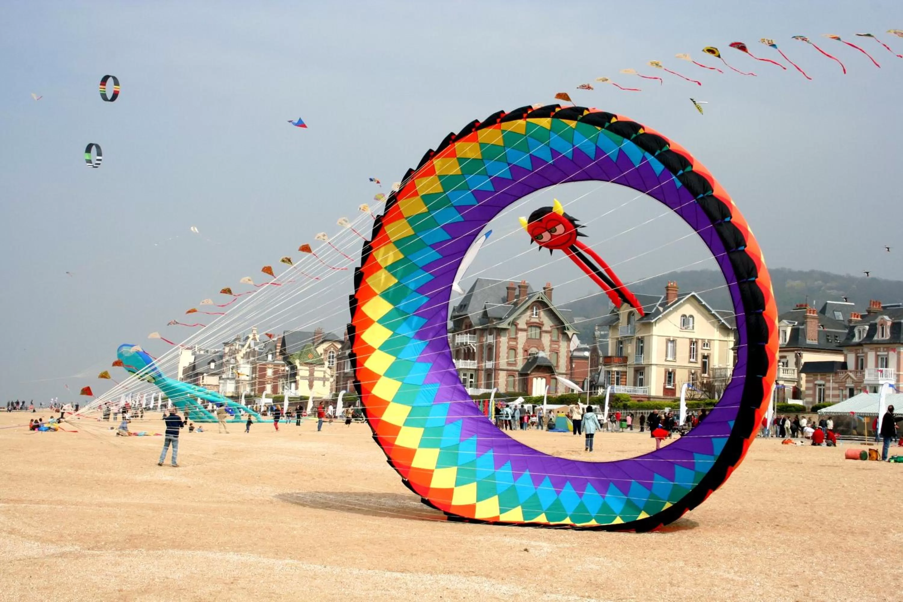 Spring in The Originals City, Hôtel Le Savoy, Caen