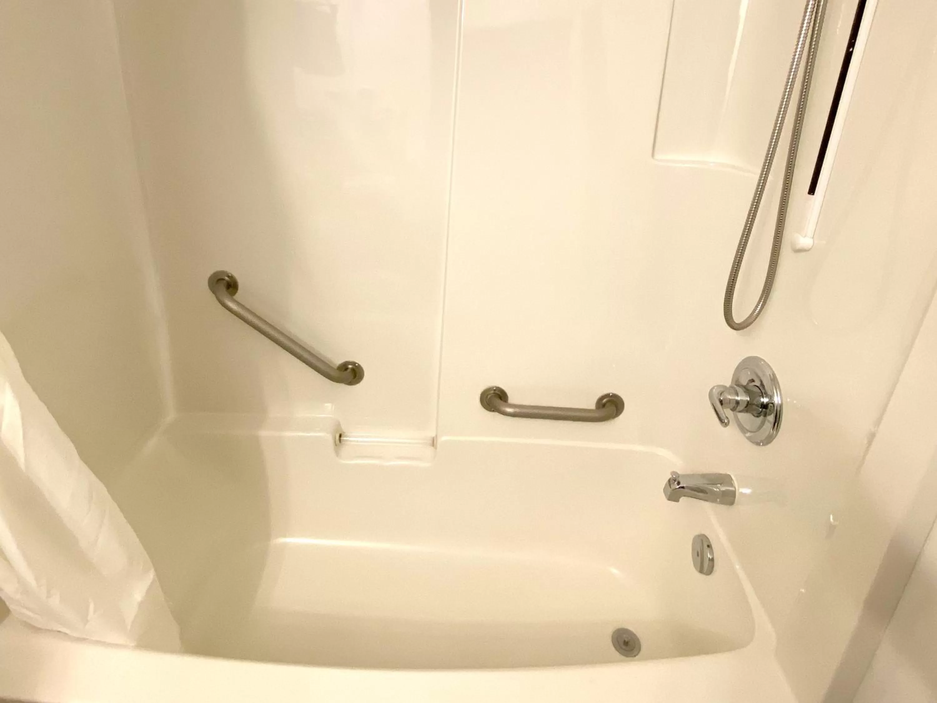 Super 8 by Wyndham Sicamous