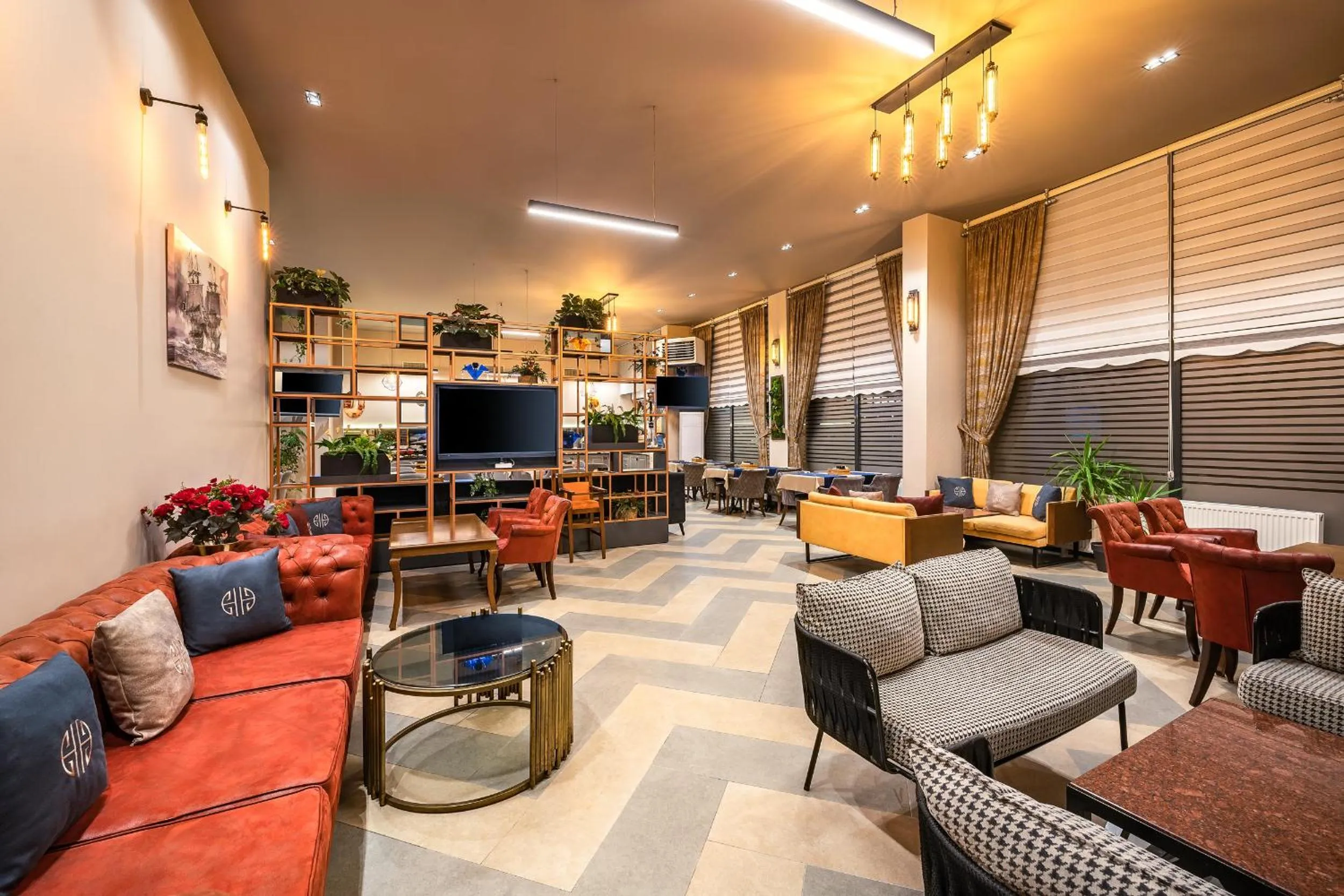 Restaurant/places to eat in Best Western Premier Hidden Hills Hotel