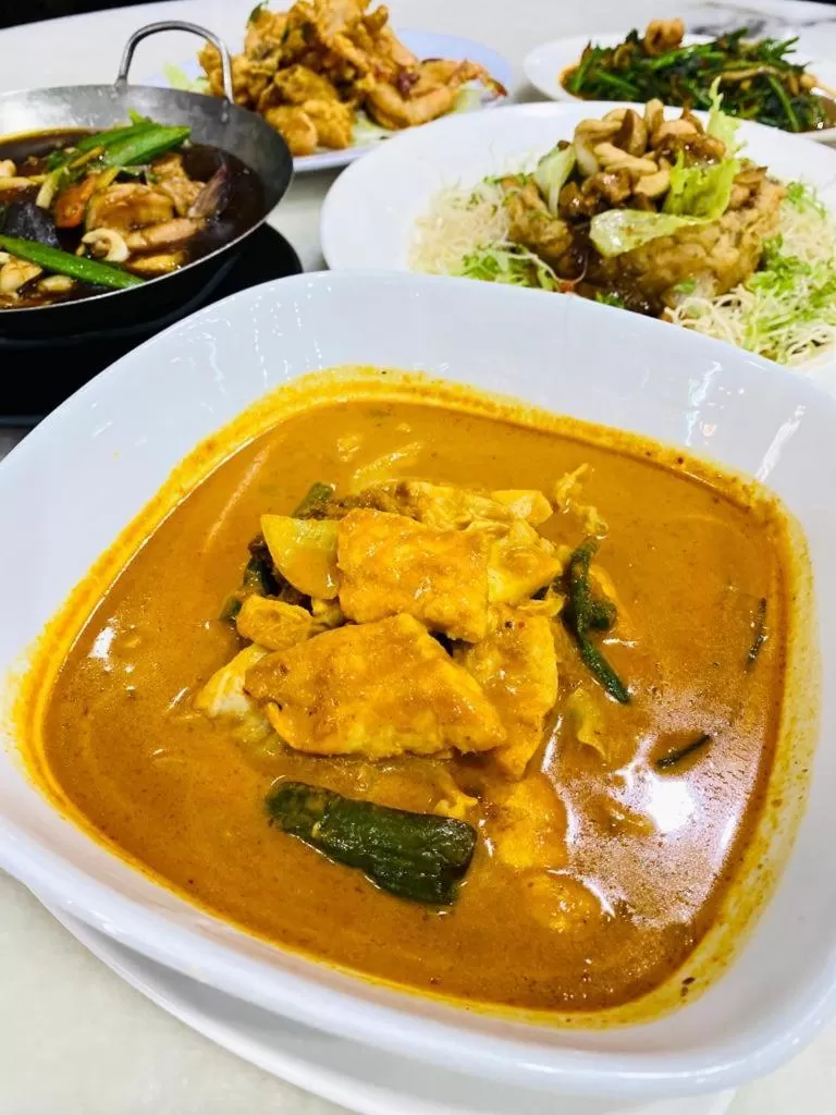 Restaurant/places to eat in Pantai Inn Kota Kinabalu