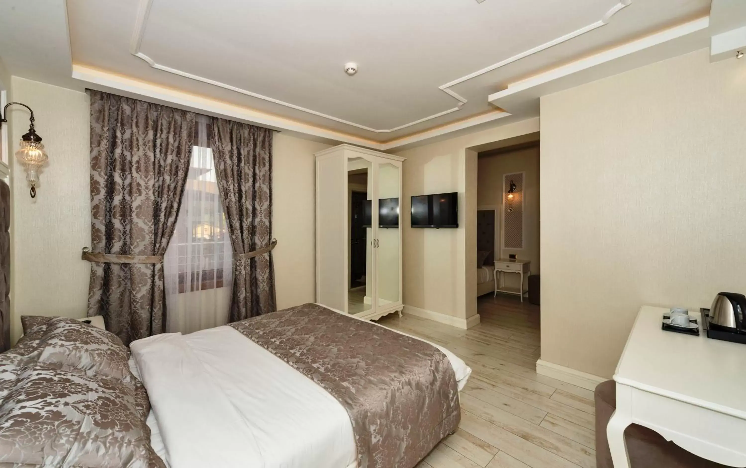 Family, Bed in Zeynep Sultan Hotel