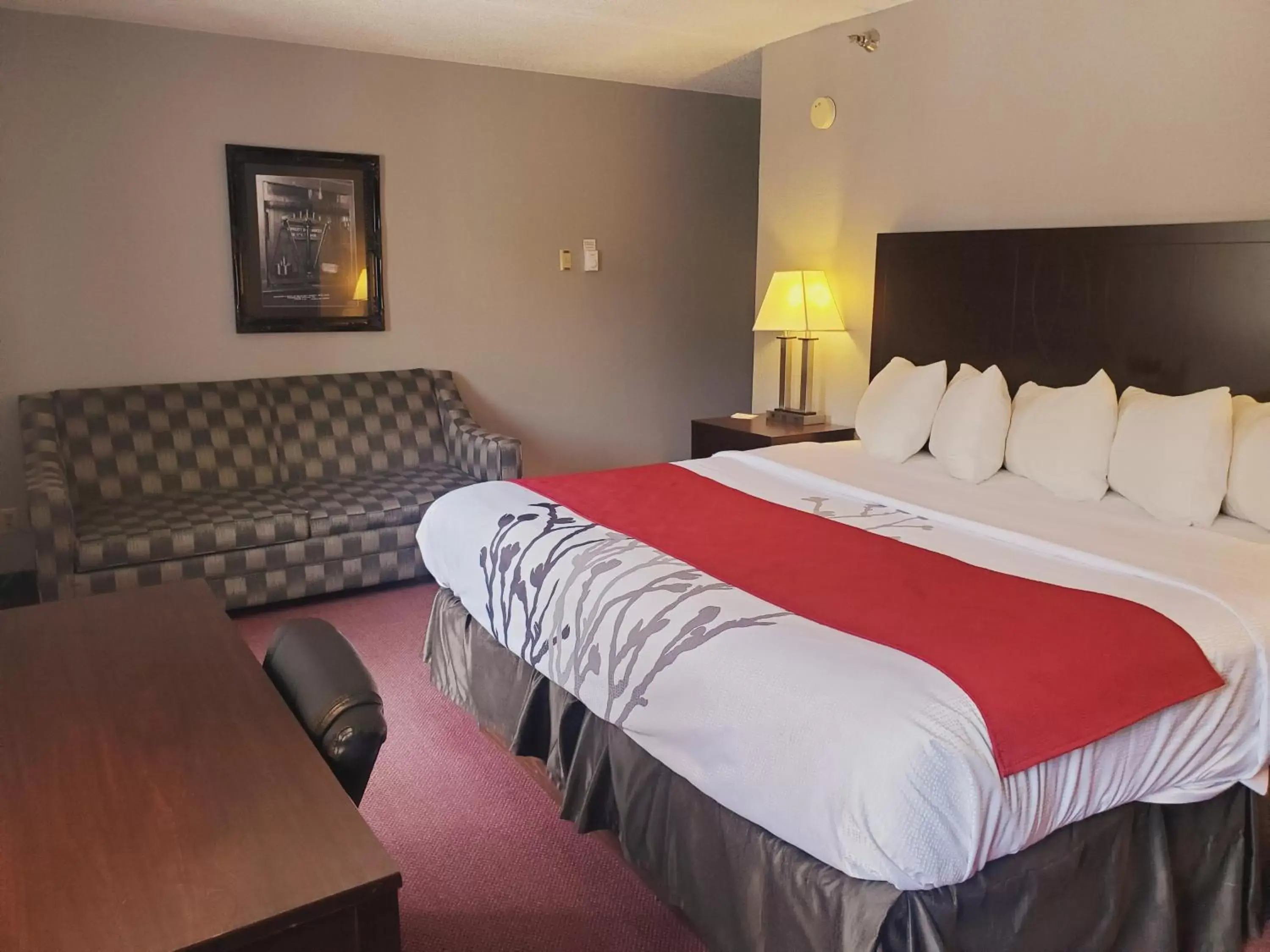 Bedroom in Blackstone Lodge and Suites