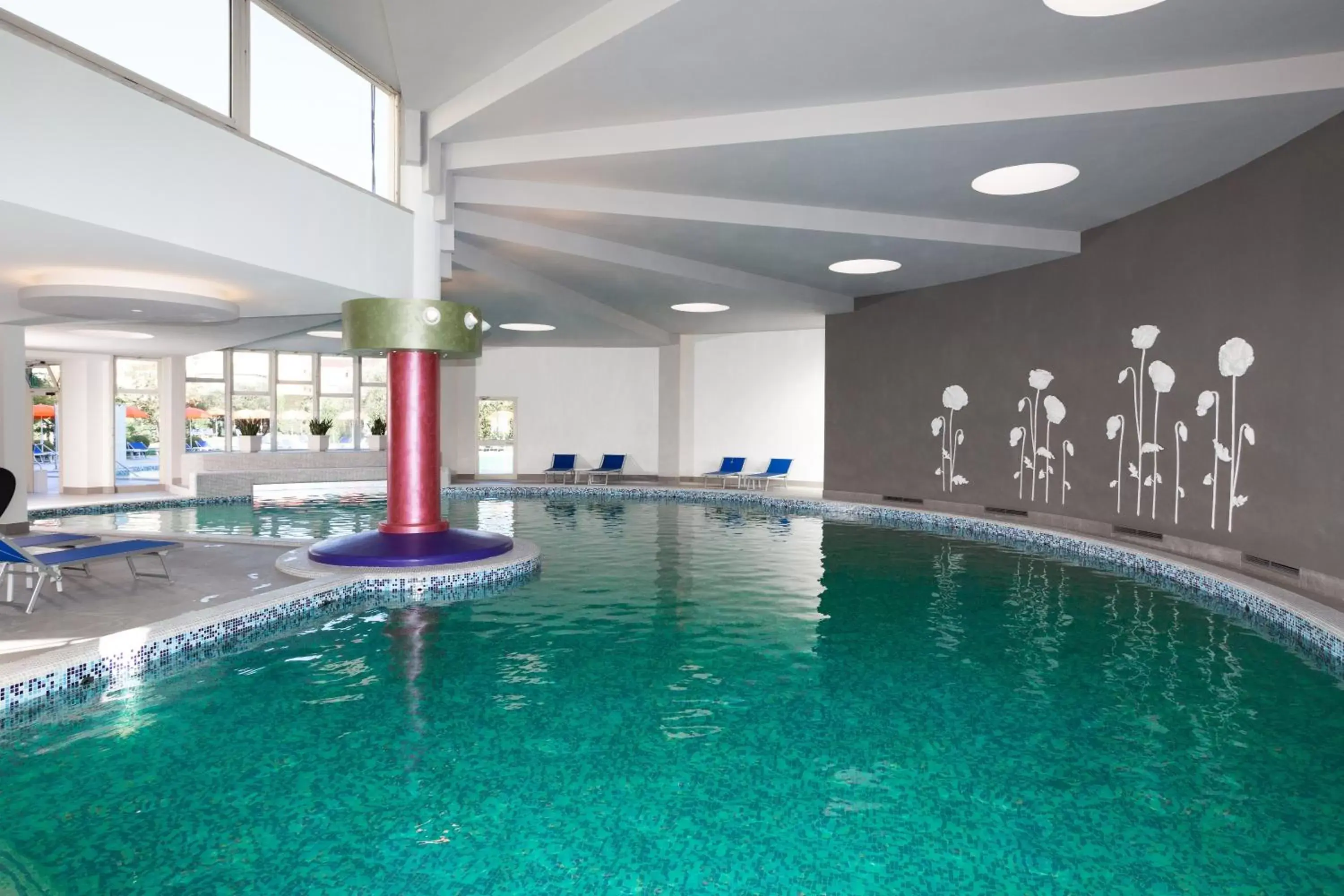 Swimming Pool in Hotel Savoia Thermae & SPA