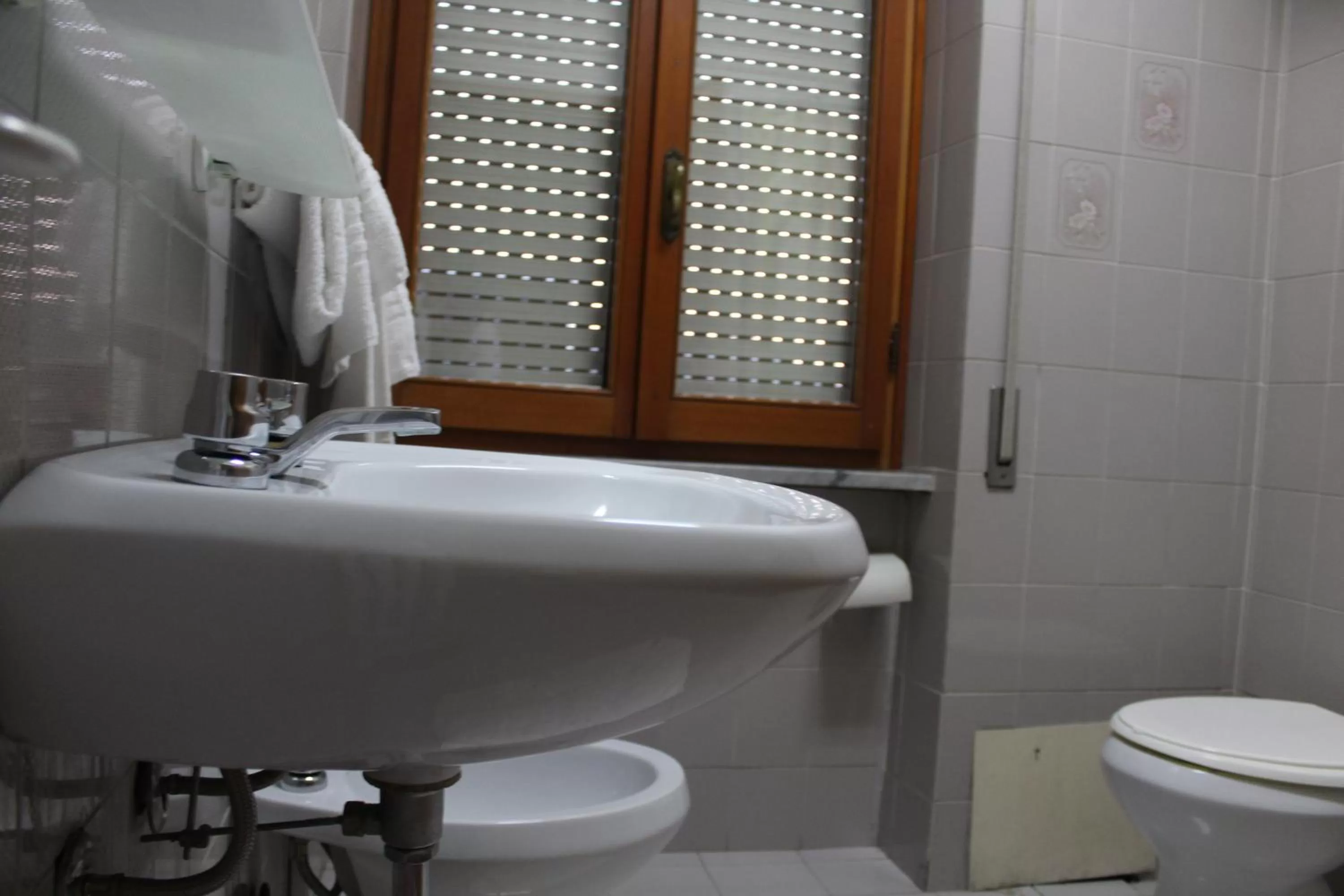 Shower in Hotel Diana