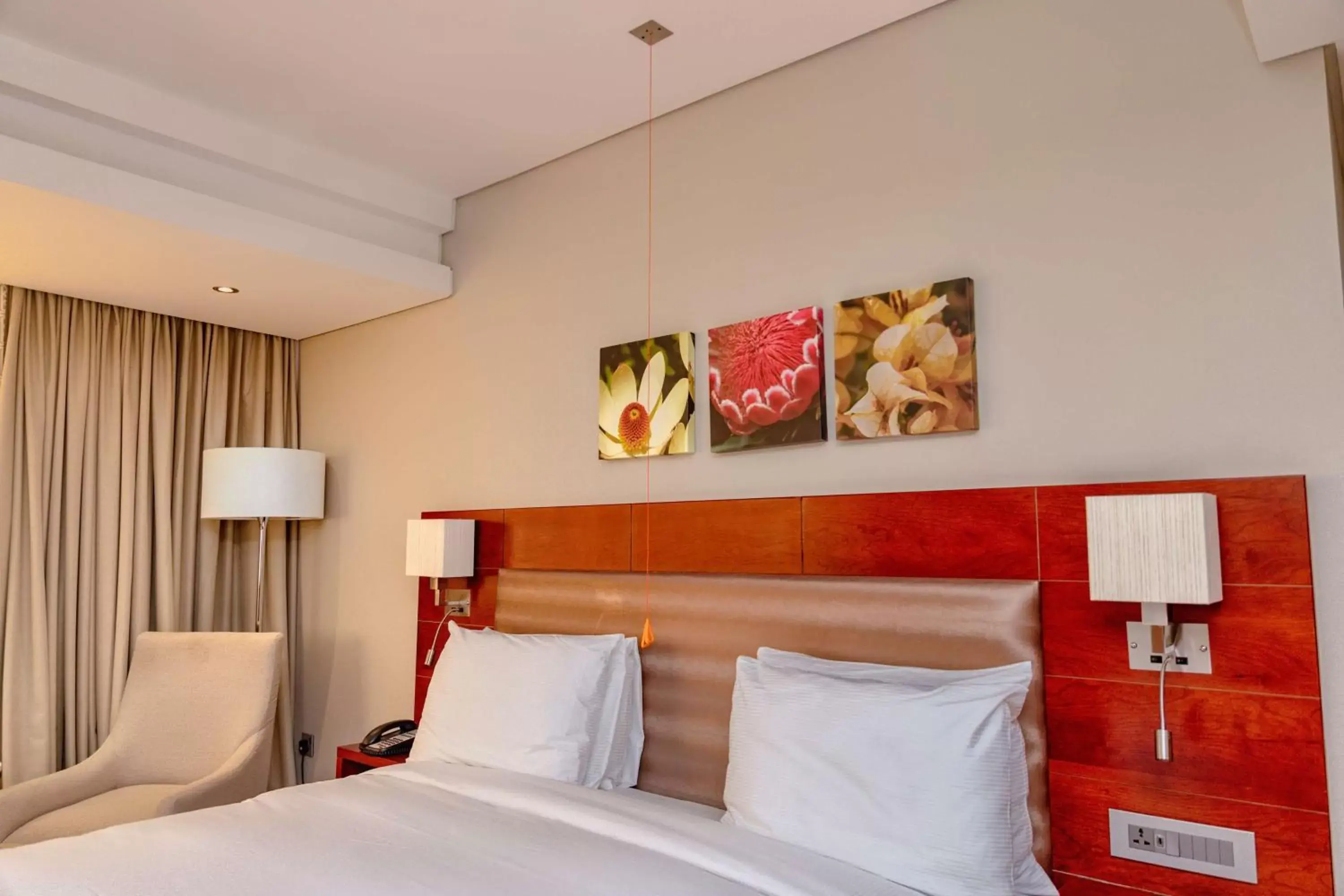 Bed in Hilton Garden Inn Society Business Park Bed in Hilton Garden Inn Society Business Park