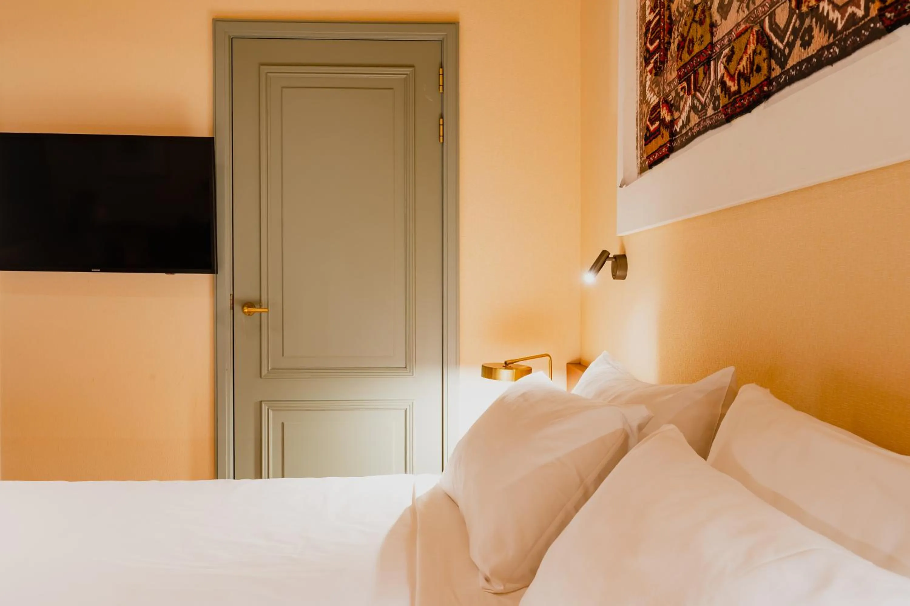 Bed in Hotel Mercier