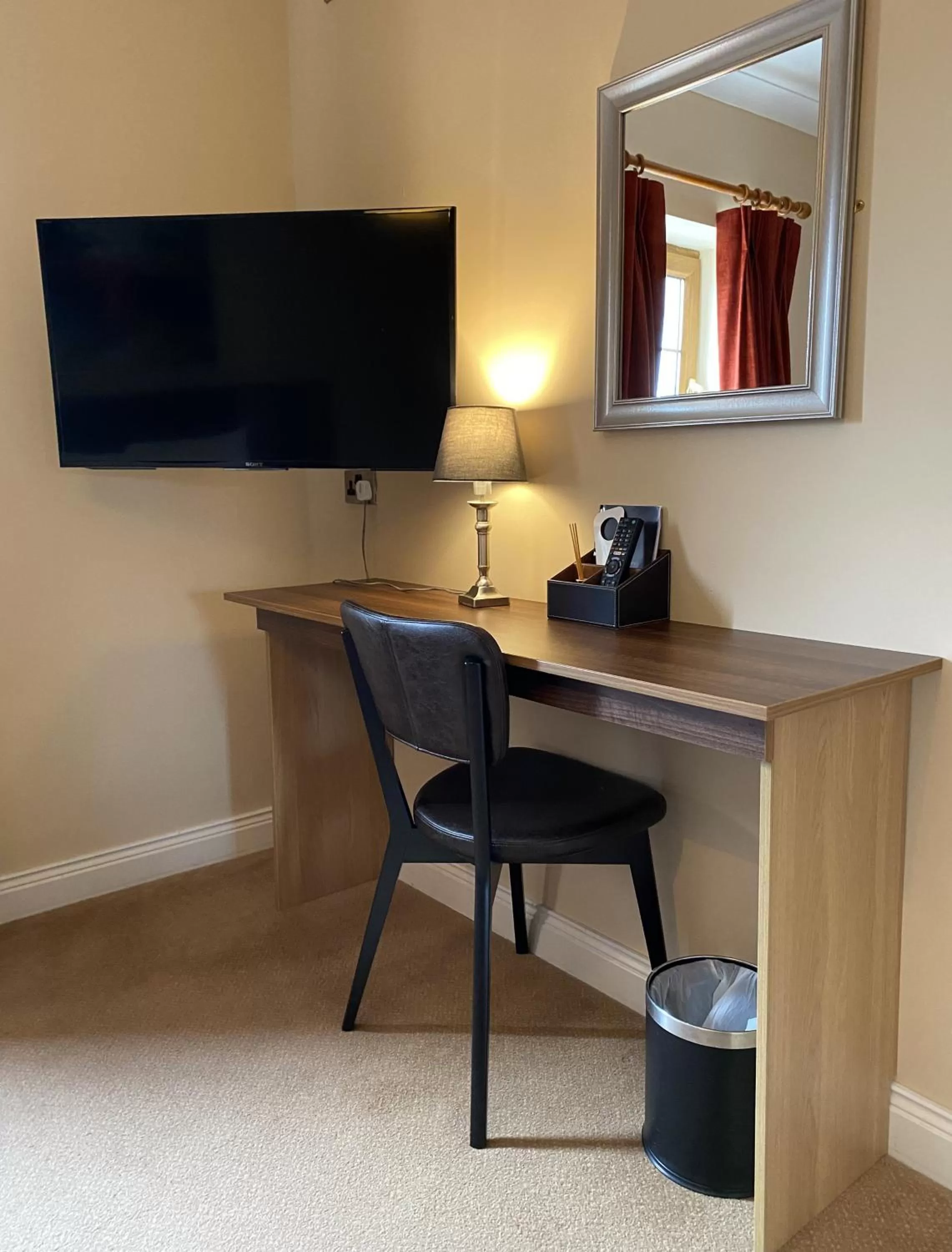 Bed in Hannon's Hotel