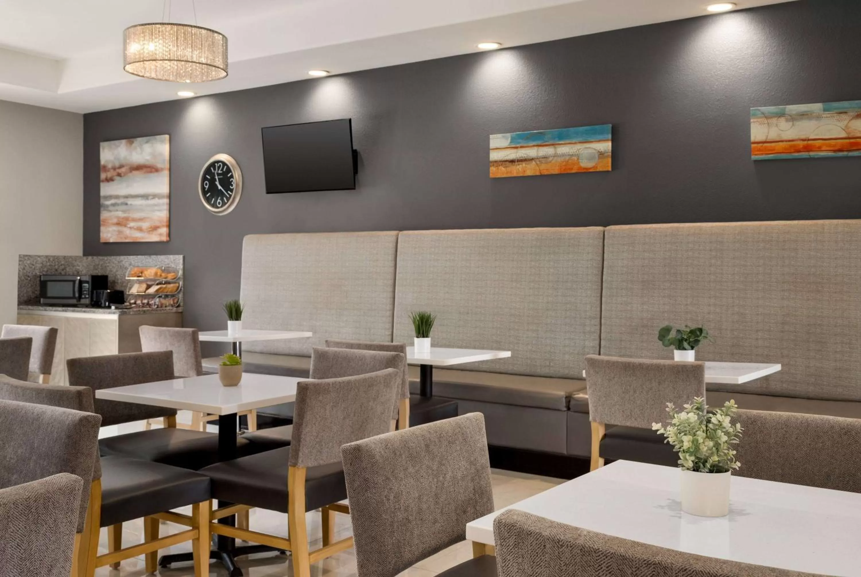 Breakfast in La Quinta by Wyndham Brownsville North