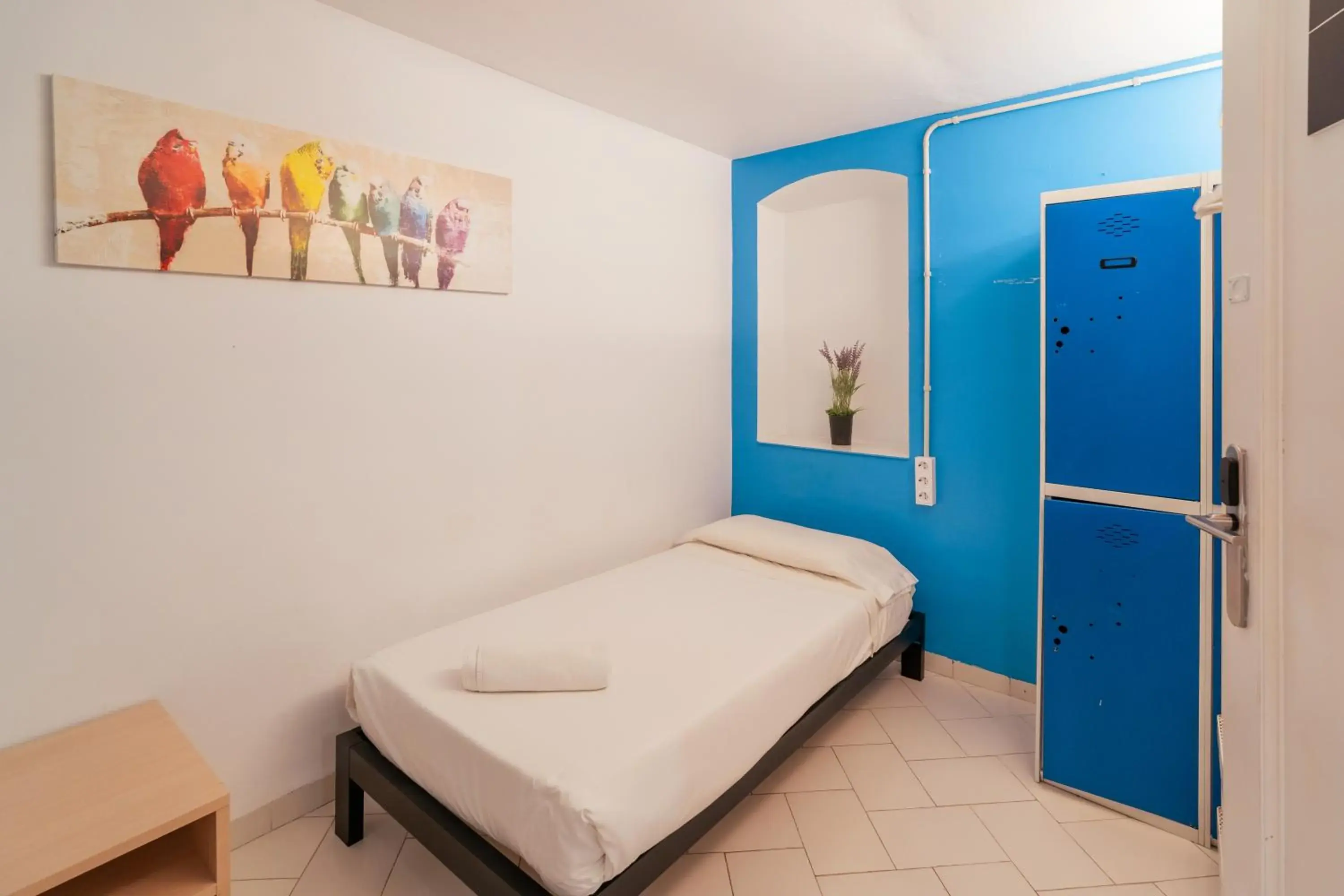 Single Room with Shared Bathroom - single occupancy in Forum Tarragona
