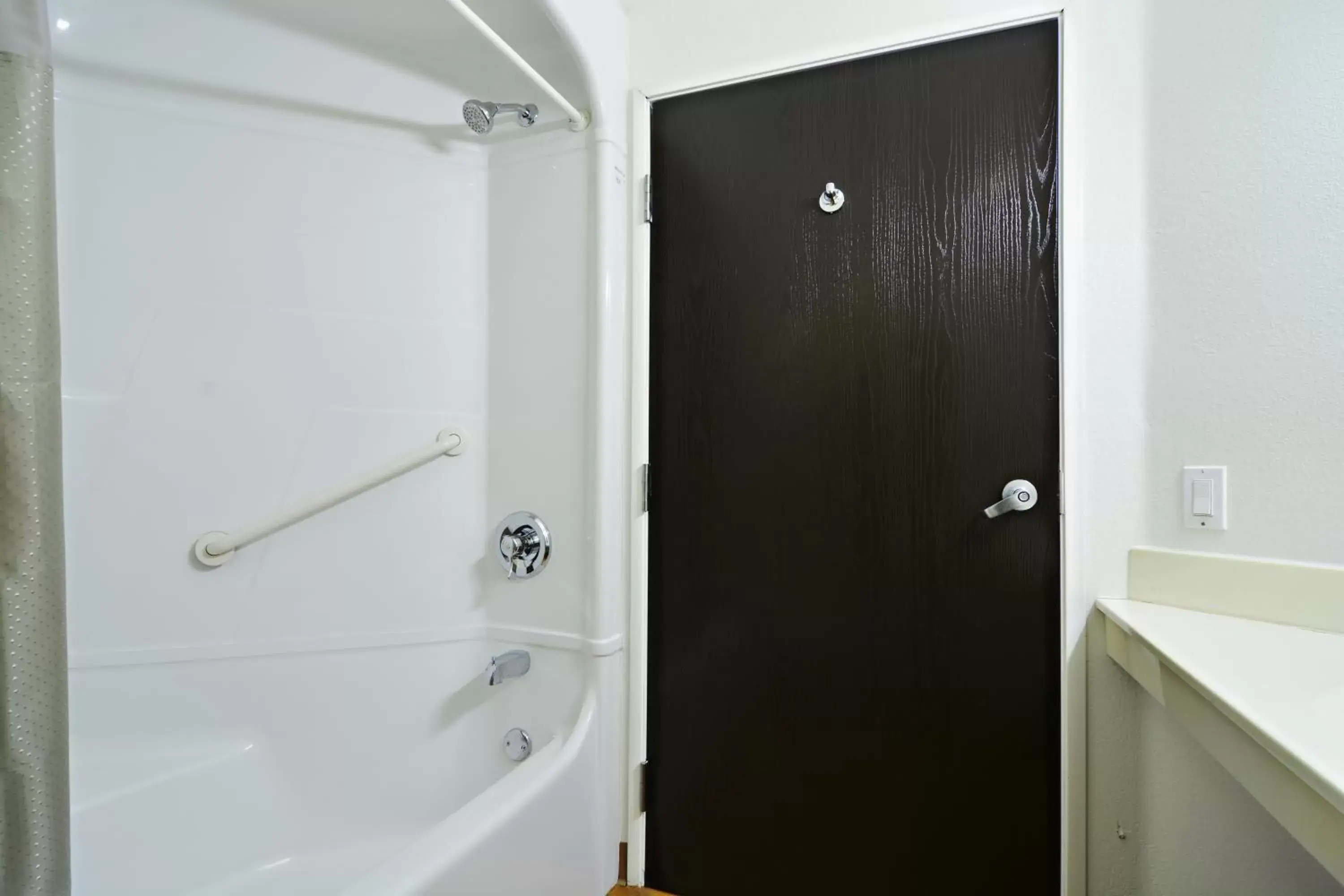 Shower, Bathroom in Motel 6-Benson, AZ
