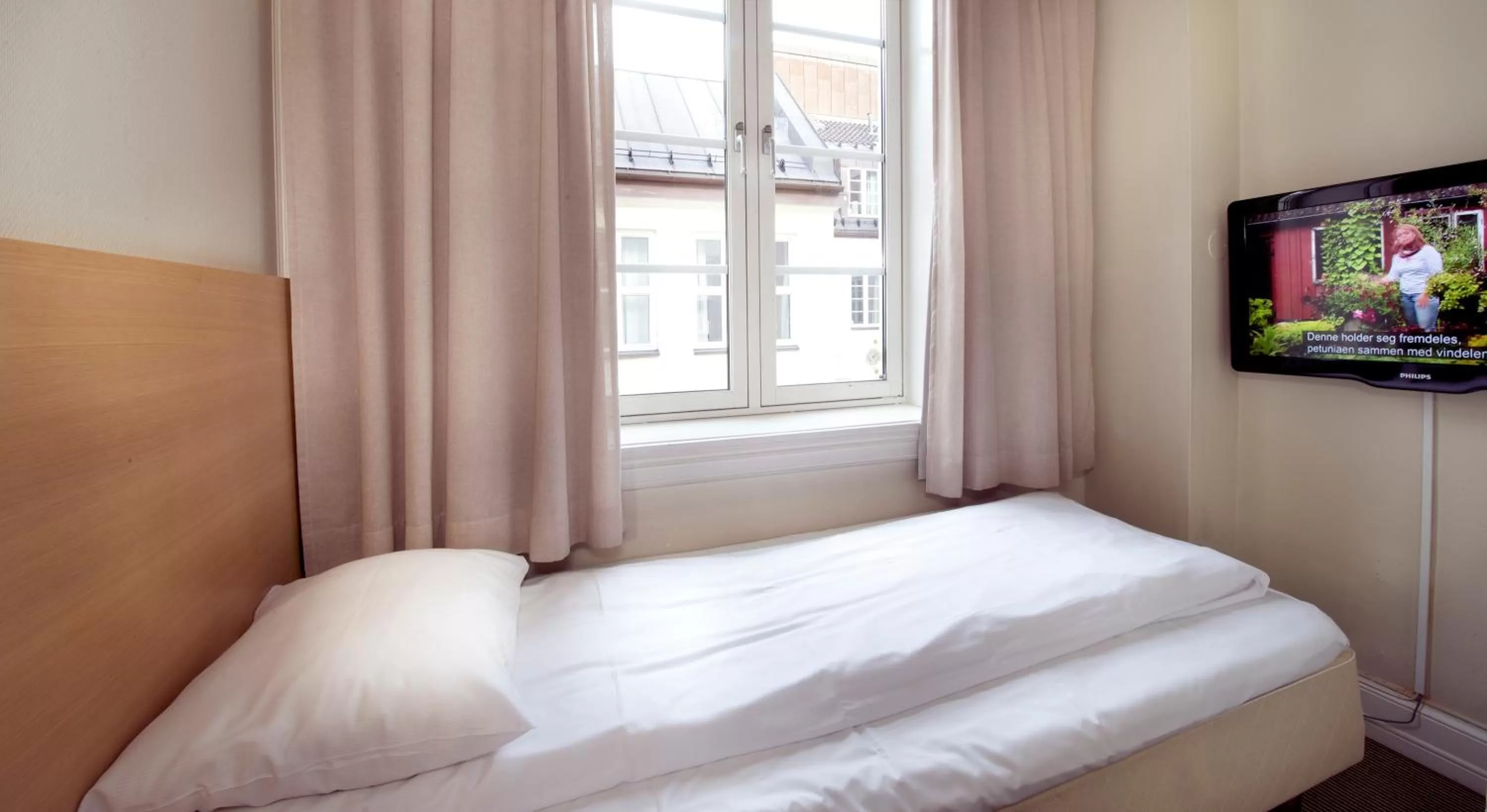 Bed in Home Hotel Savoy