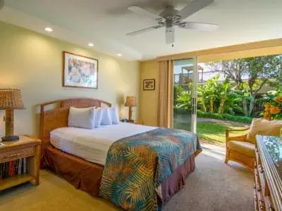 Bed in Kaanapali Maui at the Eldorado by OUTRIGGER