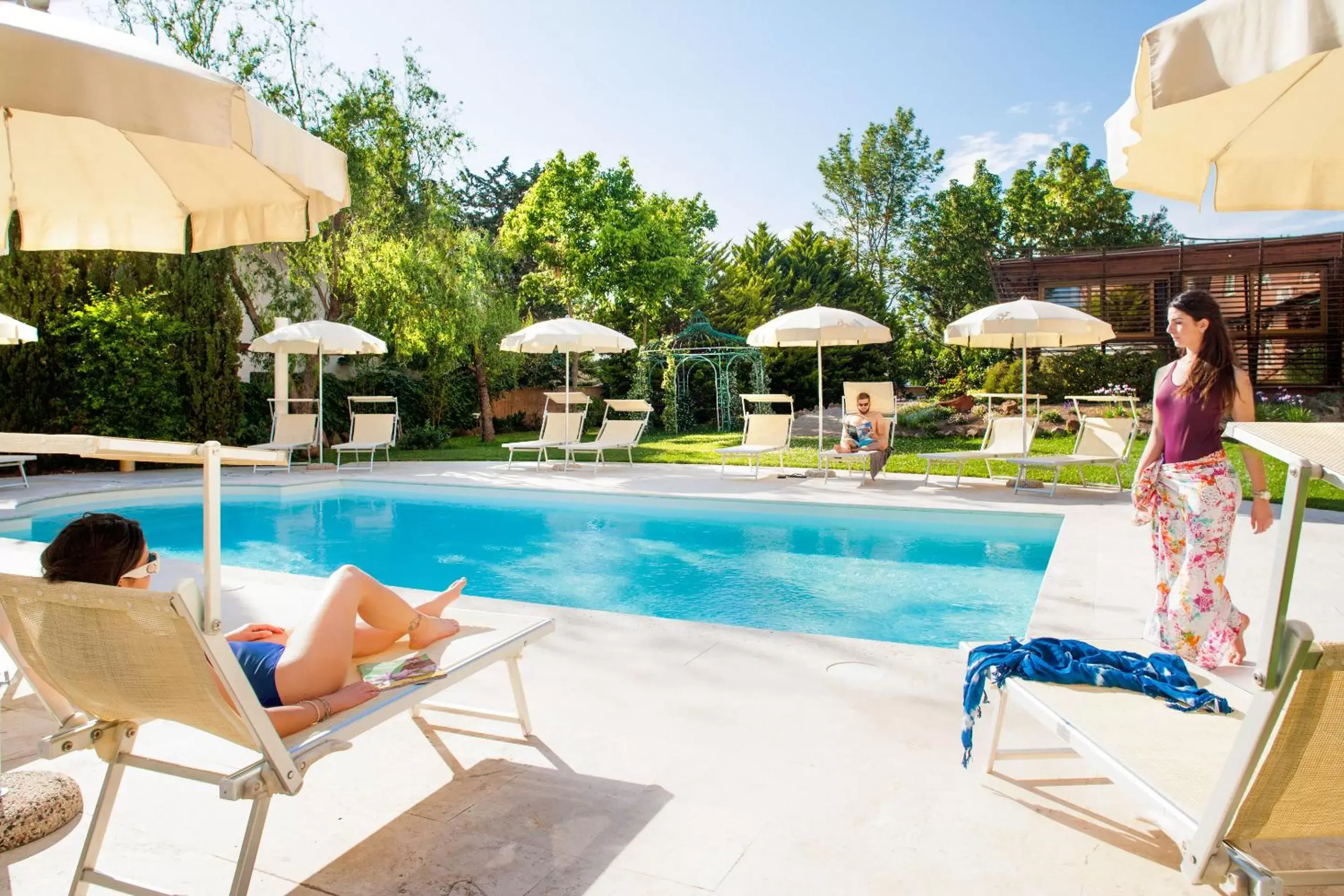 Garden, Swimming Pool in Ostia Antica Park Hotel & Spa