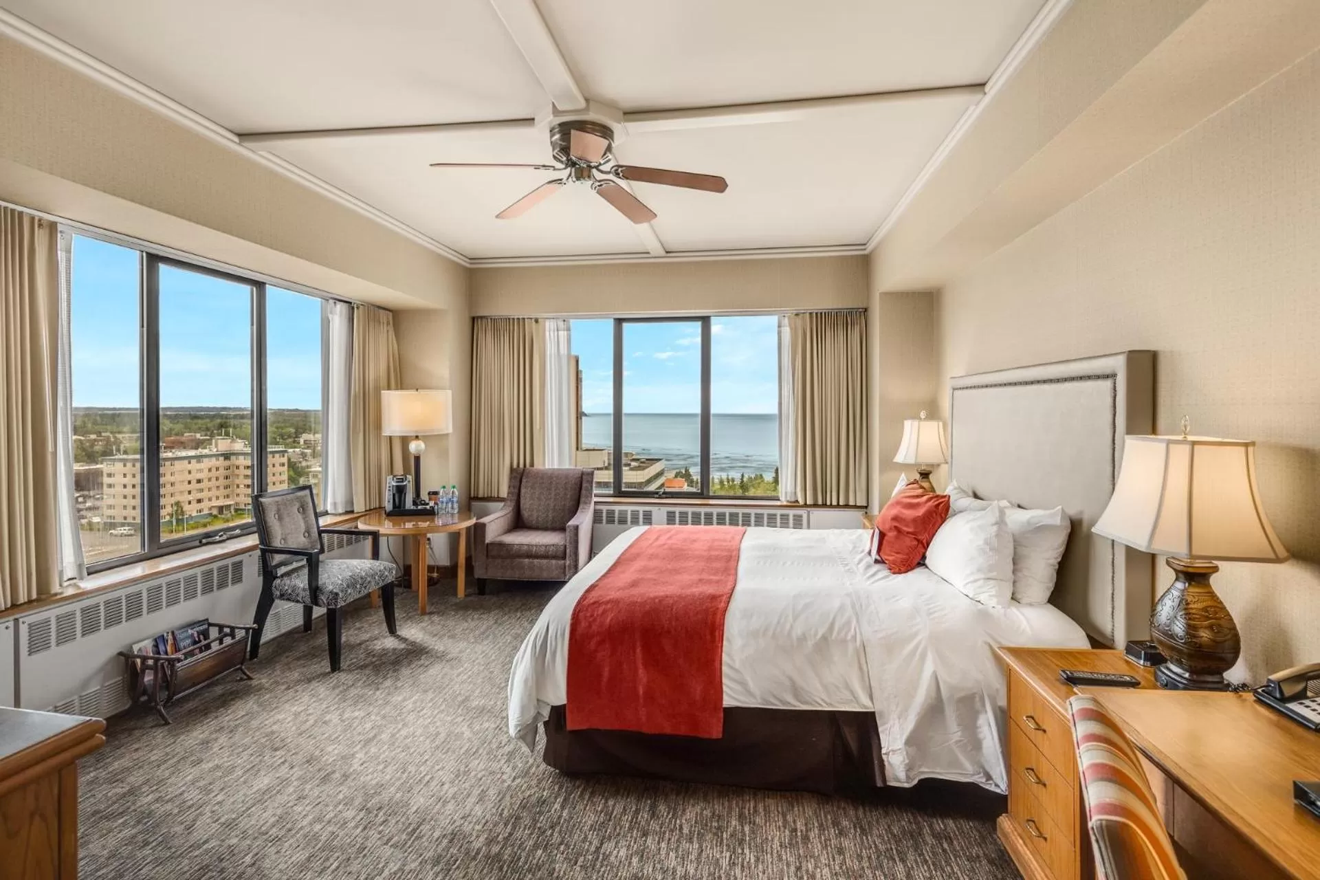 Bed in The Hotel Captain Cook